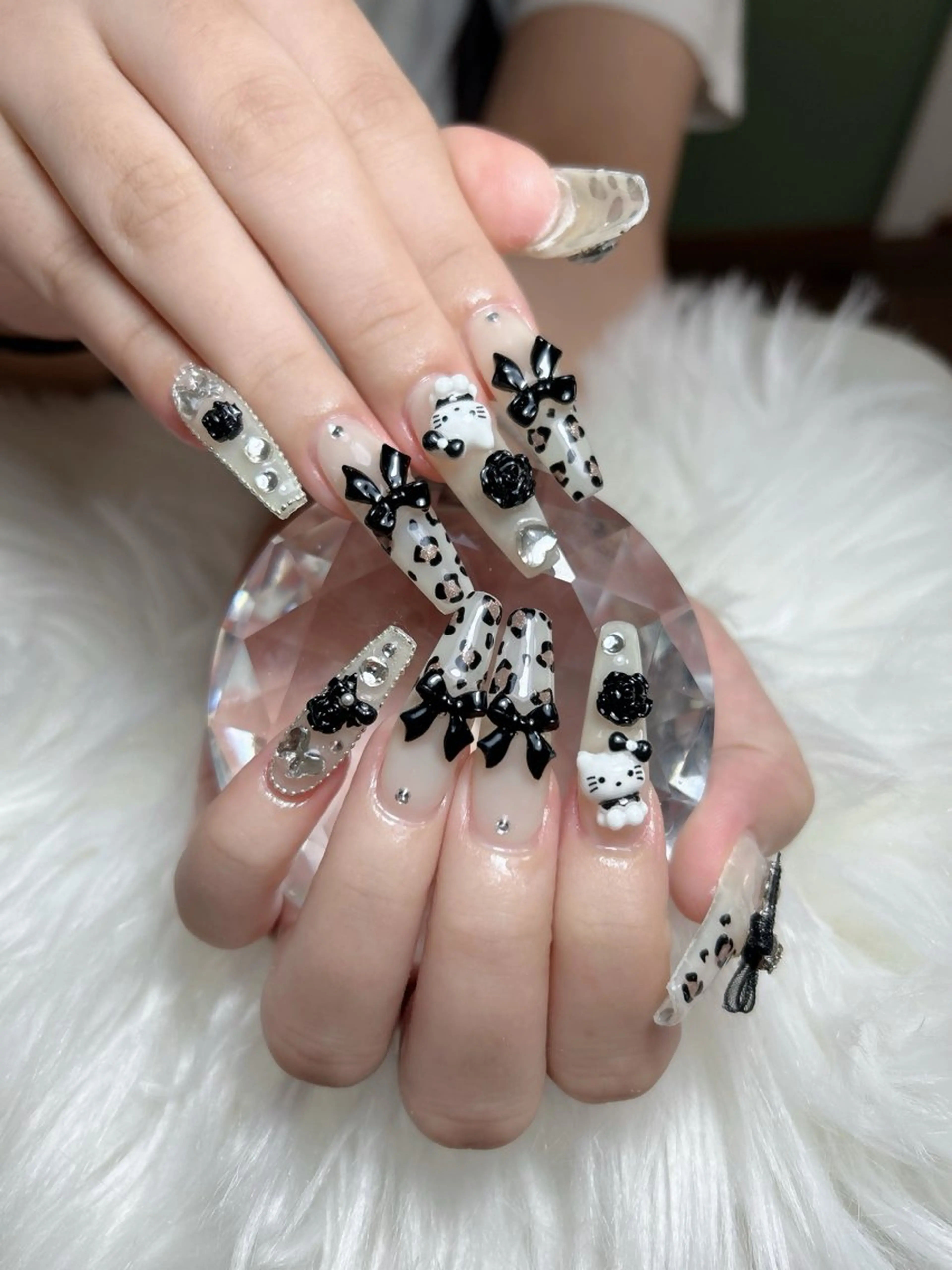 ネイル アートネイル オーロラネイル チークネイル 長さ出し フットネイル ハンドネイル Chan nailsのネイルデザイン