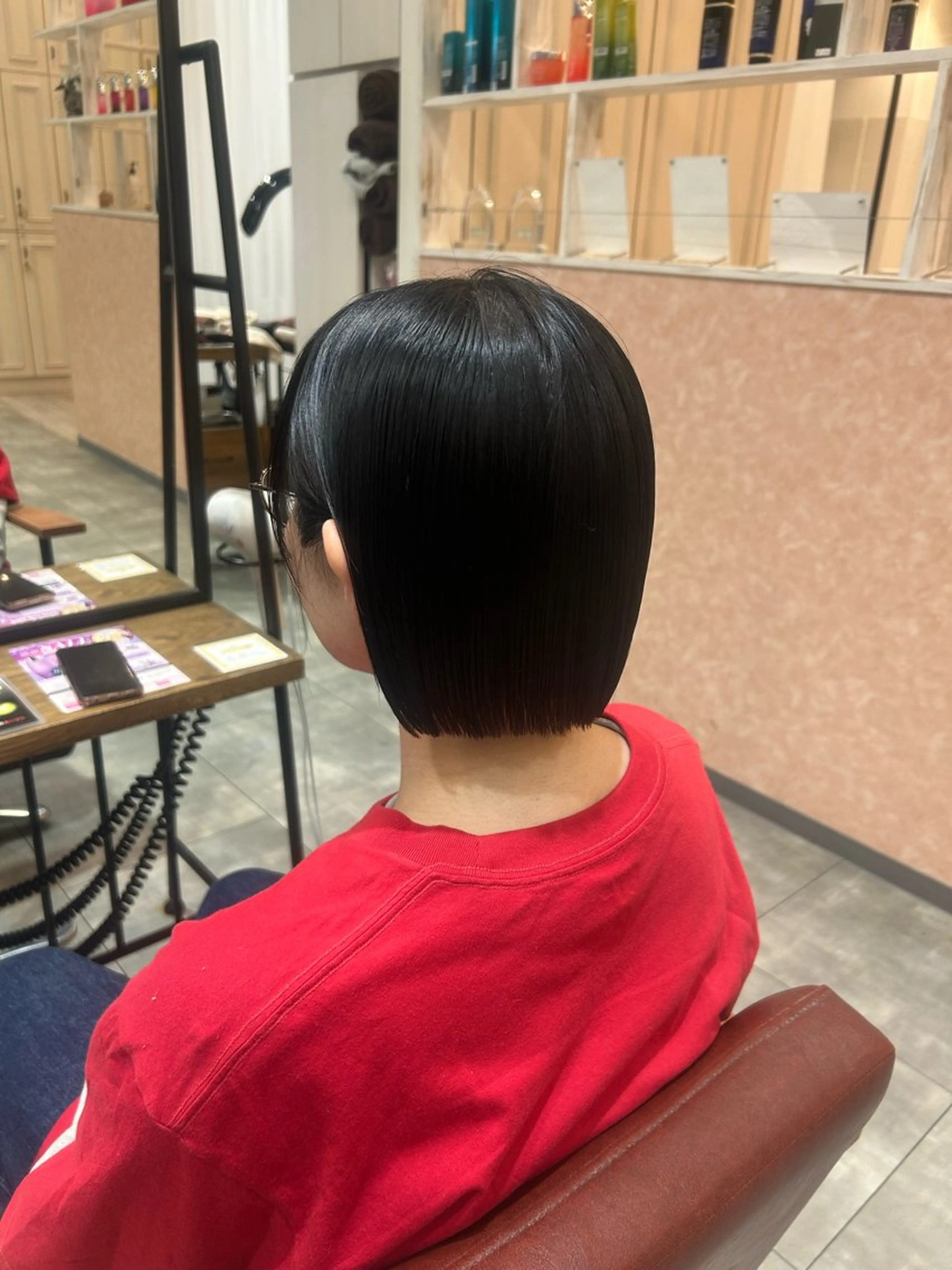 ミディアム La Bless 大阪梅田所属・梅田 ミディアム ショートYUKINOのヘアスタイル