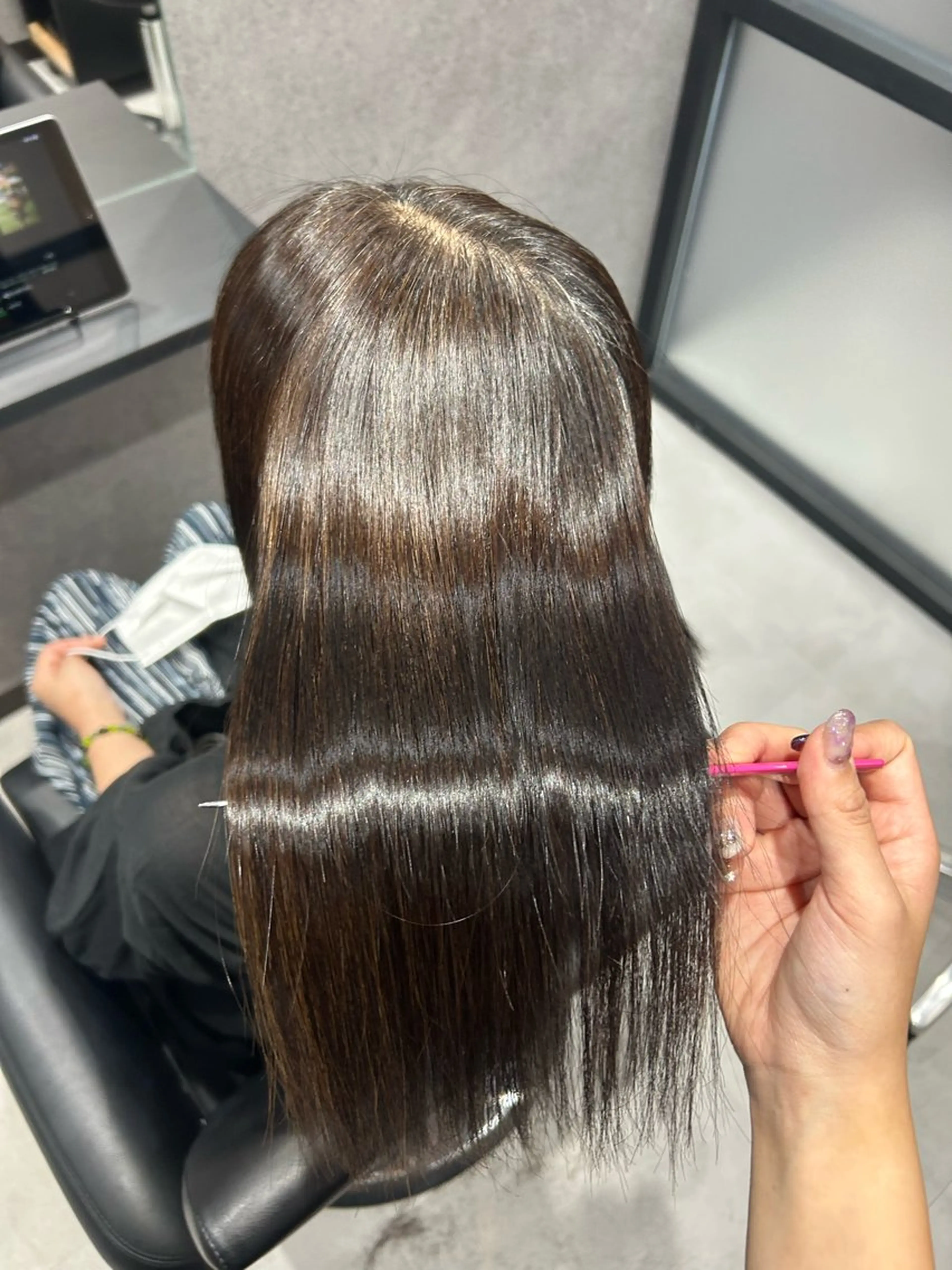 セミロング カット 縮毛矯正 トリートメント 佐野 彩音のヘアスタイル