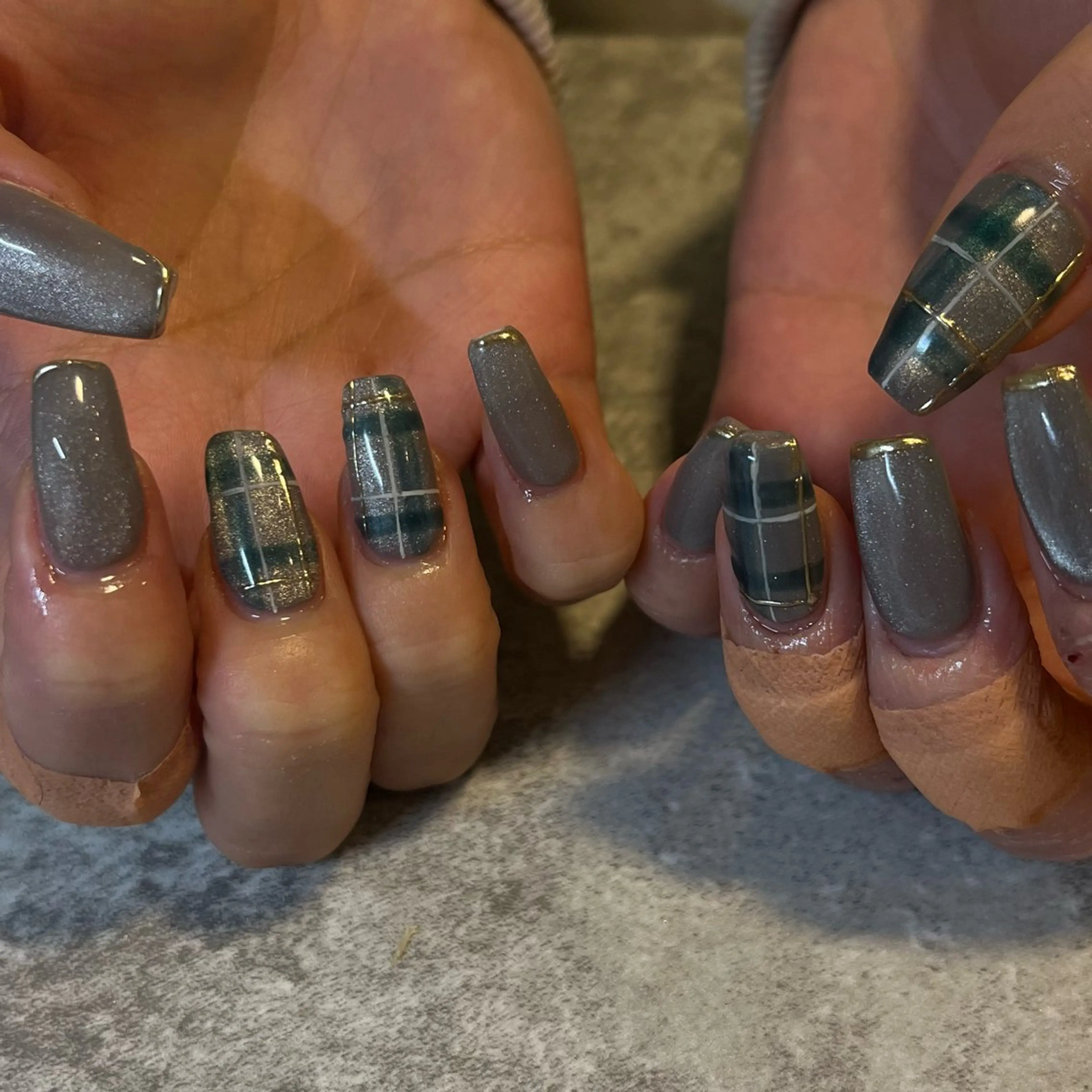 ネイル マグネットネイル ハンドネイル Lélia nail Himariのネイルデザイン