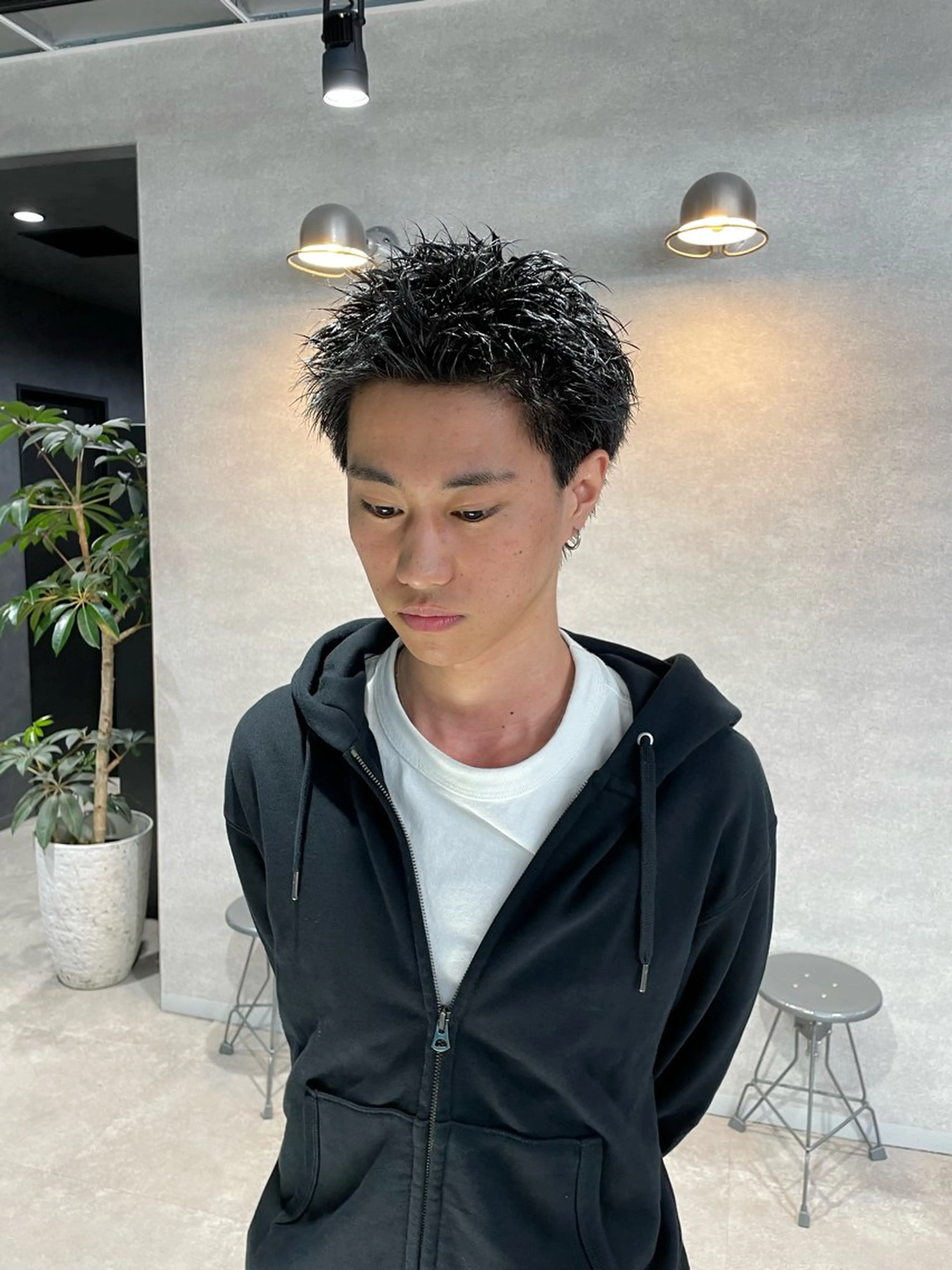 ショート メンズ スパイキーショート ショートヘア カット 垢抜けハイトーン☀／ 笑顔の美容師／しゅんのヘアスタイル