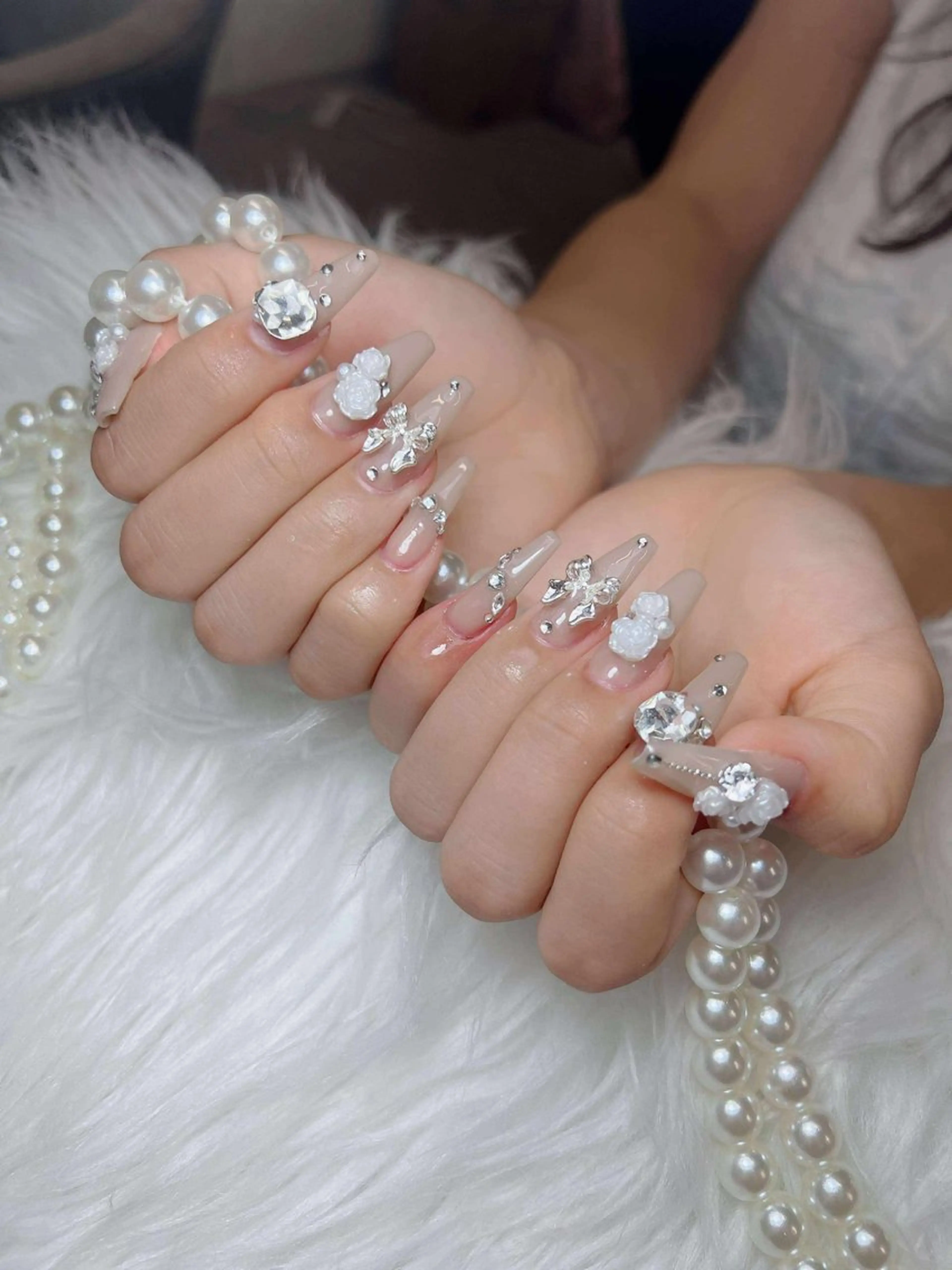 ネイル オーロラネイル チークネイル フットネイル フレンチネイル ハロウィン ハンドネイル Lumi Nail 新大久保3‘のネイルデザイン