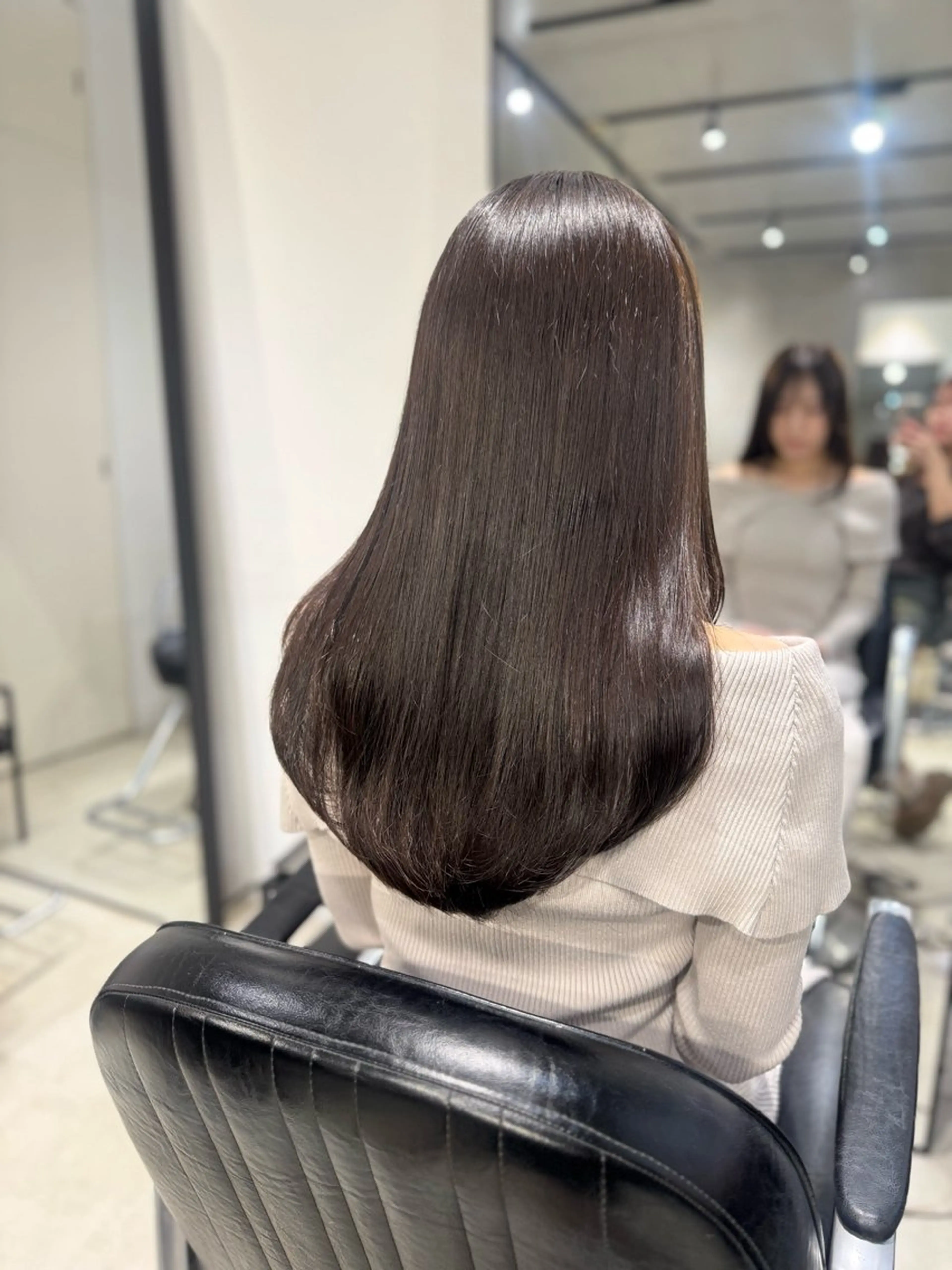 ミディアム カラー パーマ カット ヘアカラー トリートメント 透明感/オリーブ/ グレージュ/YUKAのヘアスタイル