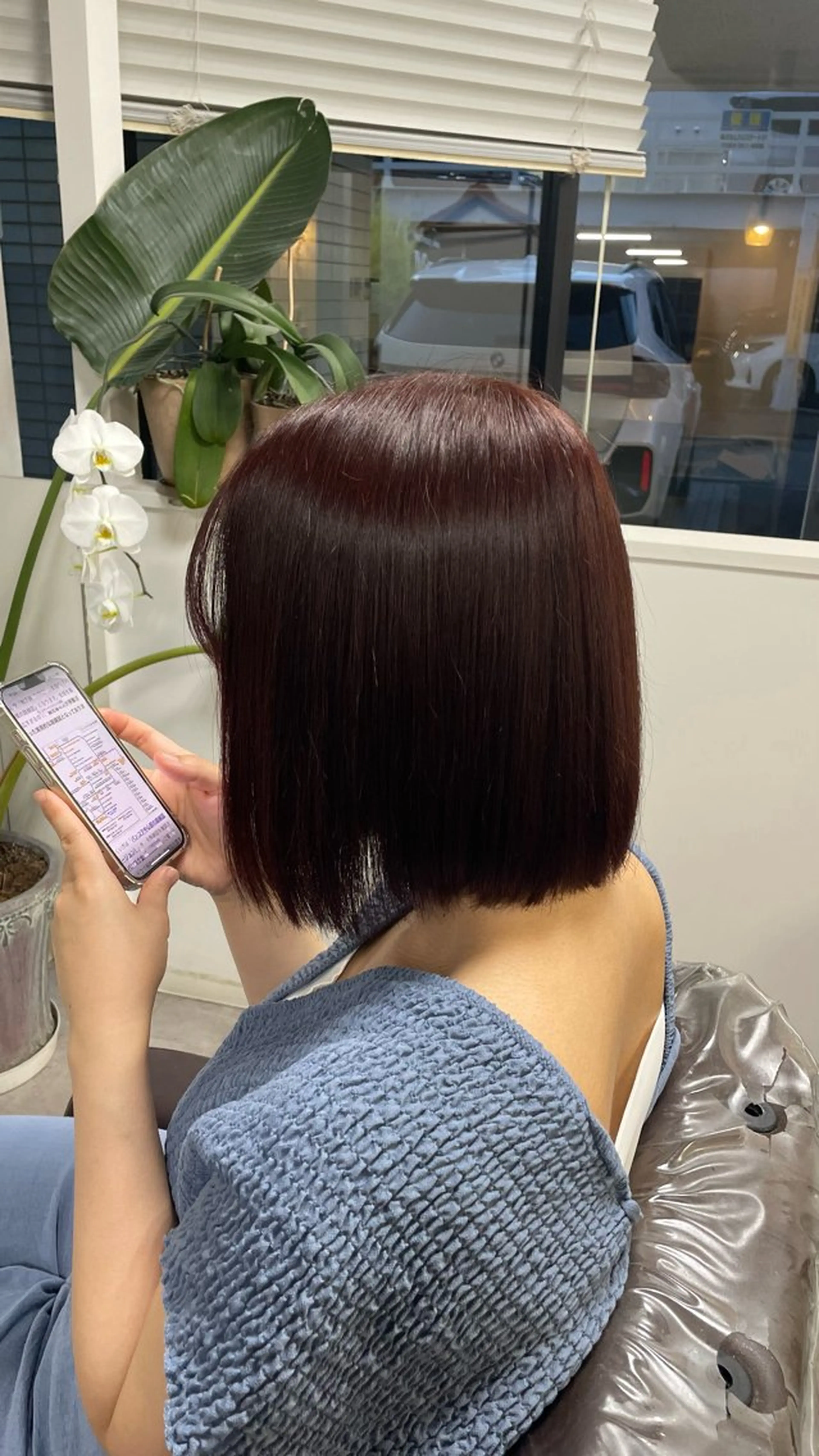 ショート カラー ブラウンカラー レッドカラー レッドブラウン ヘアカラー 川原 飛奈のヘアスタイル