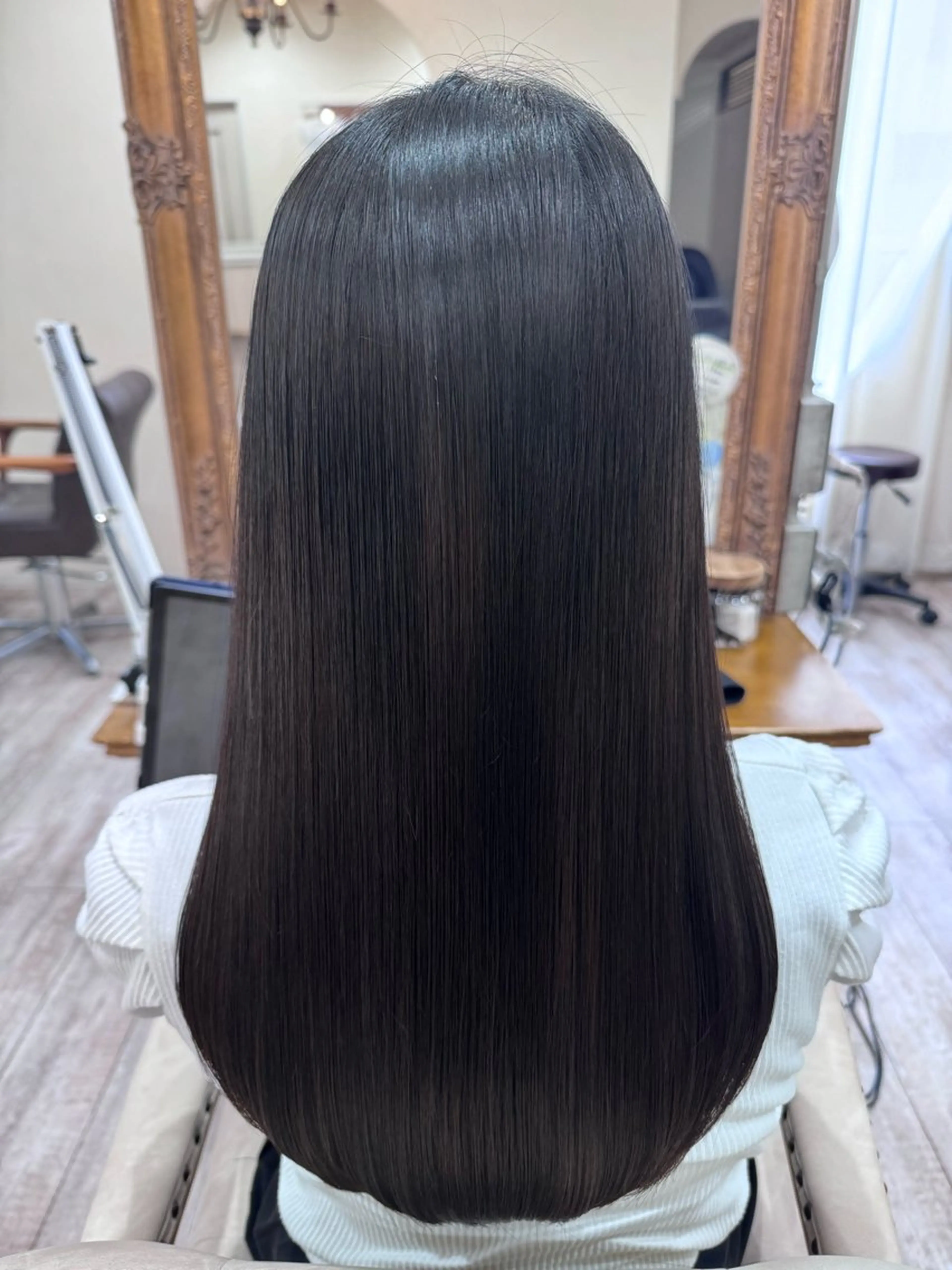 ロング カラー 髪質改善 レイヤーカット カット ヘアカラー 縮毛矯正 トリートメント noble店長 松本　拓也▶◀*.のヘアスタイル