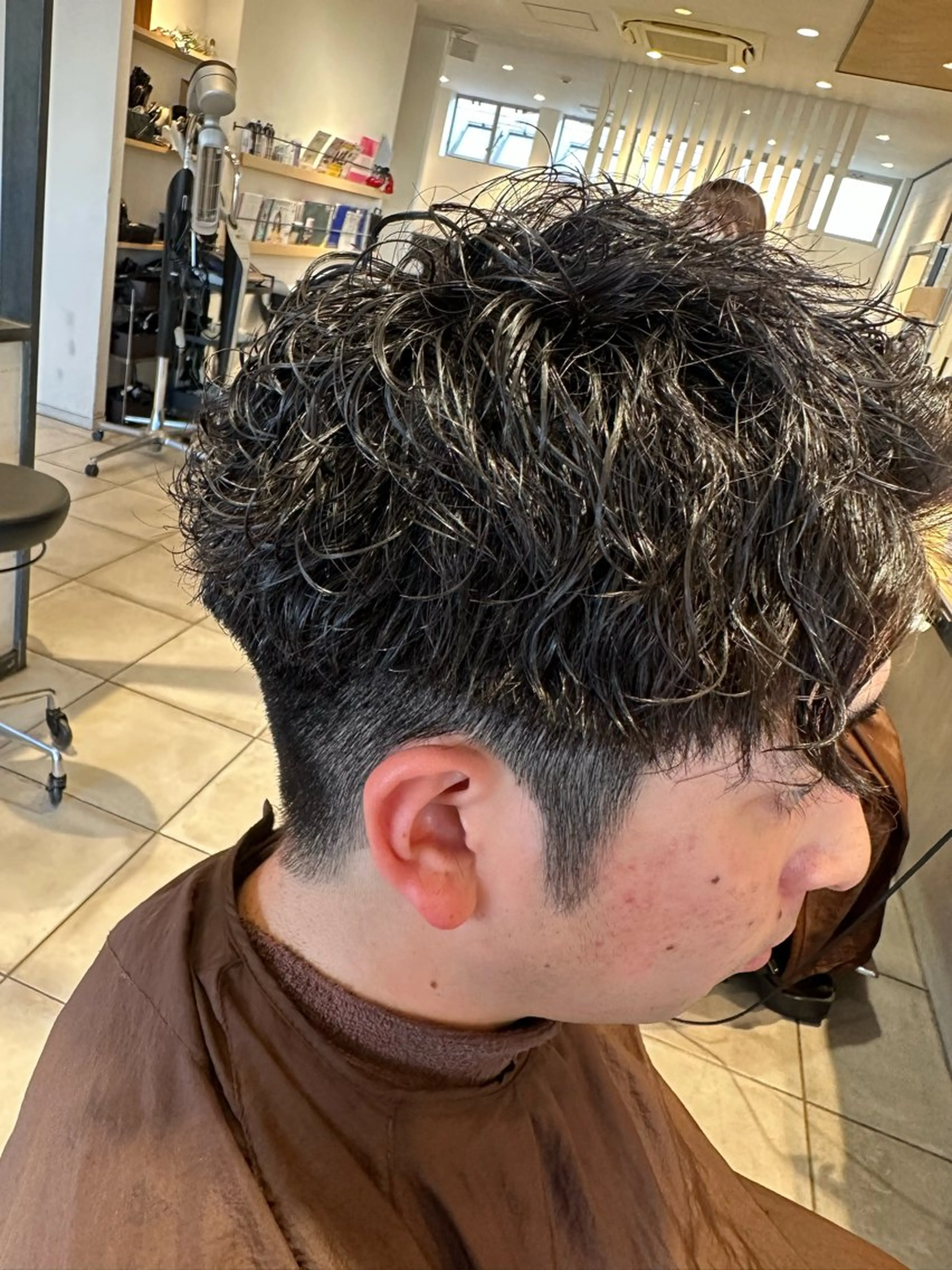 パーマ フクイ ミユのヘアスタイル