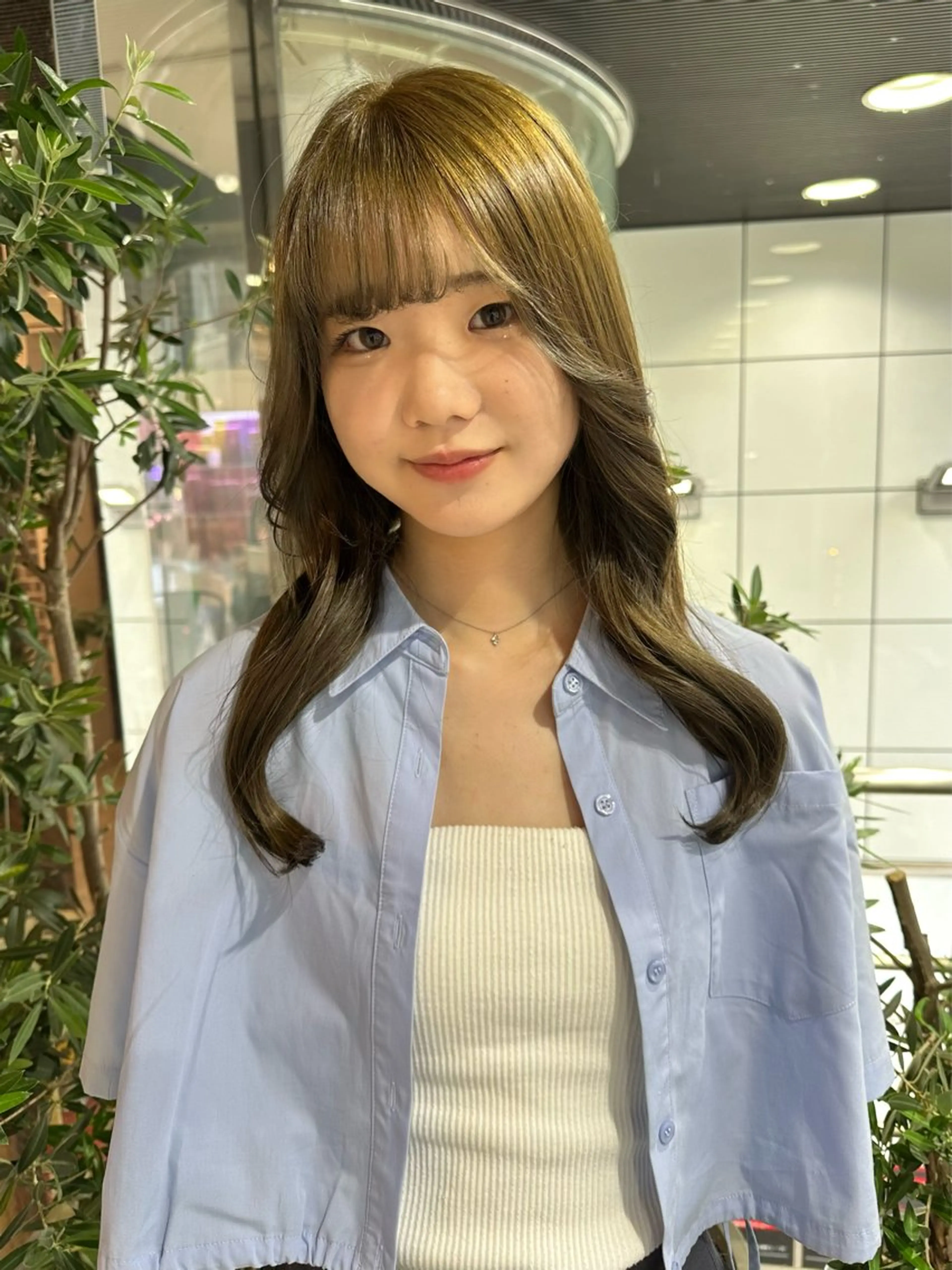 カラー ベージュカラー 黒髪 ブリーチ ブルーカラー ブルーブラック ヘアカラー ZESTbis/ Kanami🪐💕のマツエク・マツパデザイン