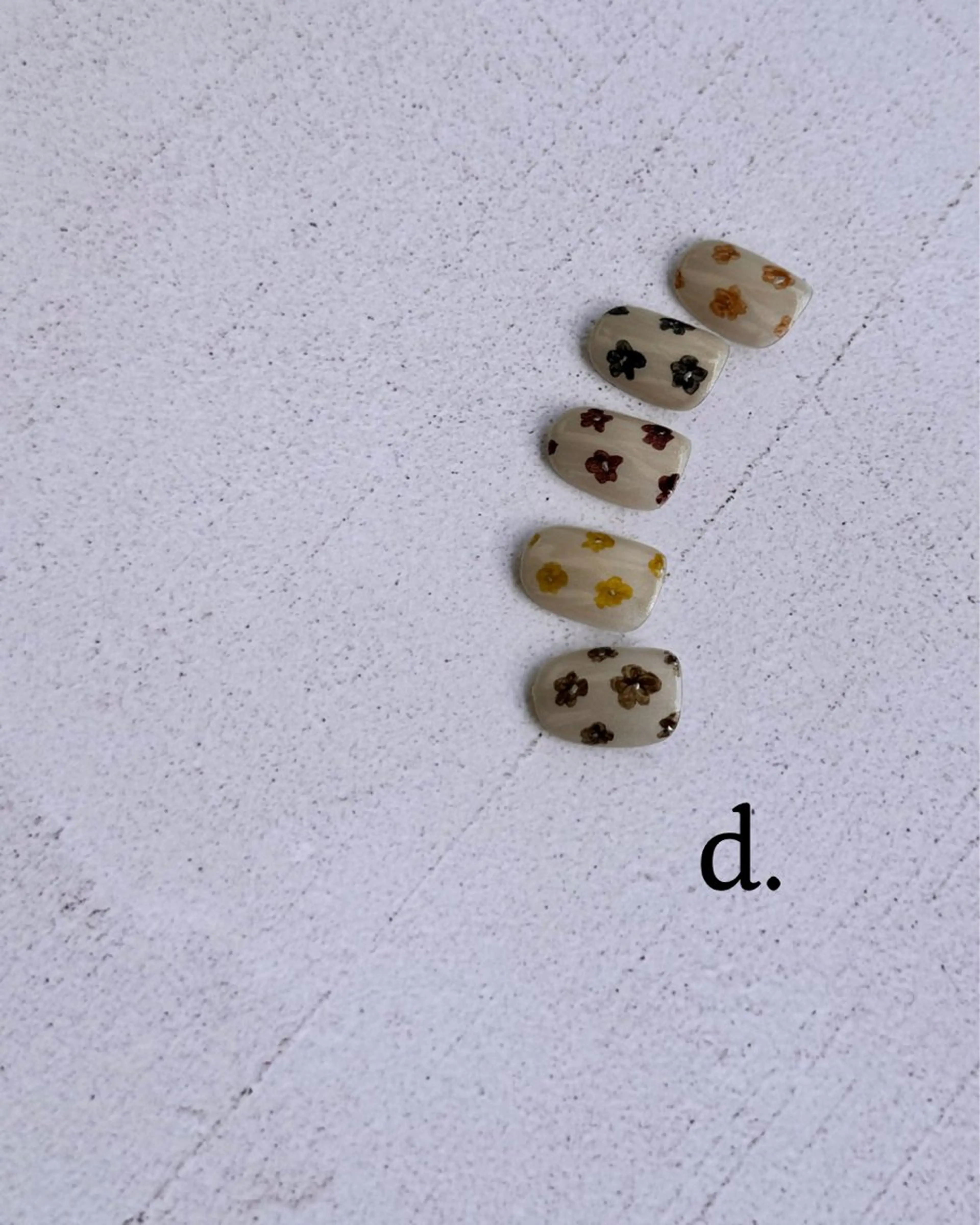 ネイル URAN 🌿のネイルデザイン