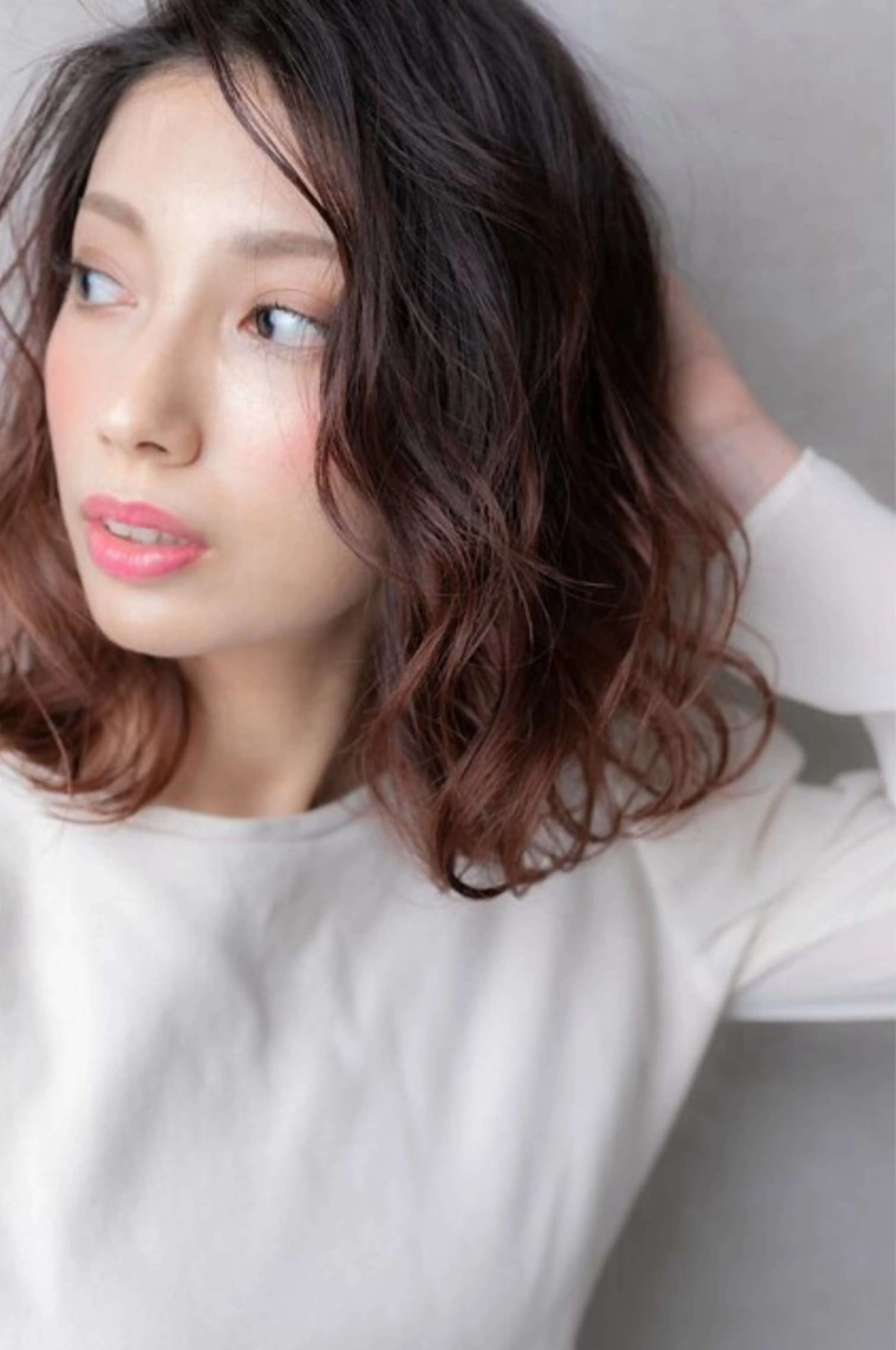 ミディアム くびれ&切りっぱボブ 得意👍佐藤歩のヘアスタイル