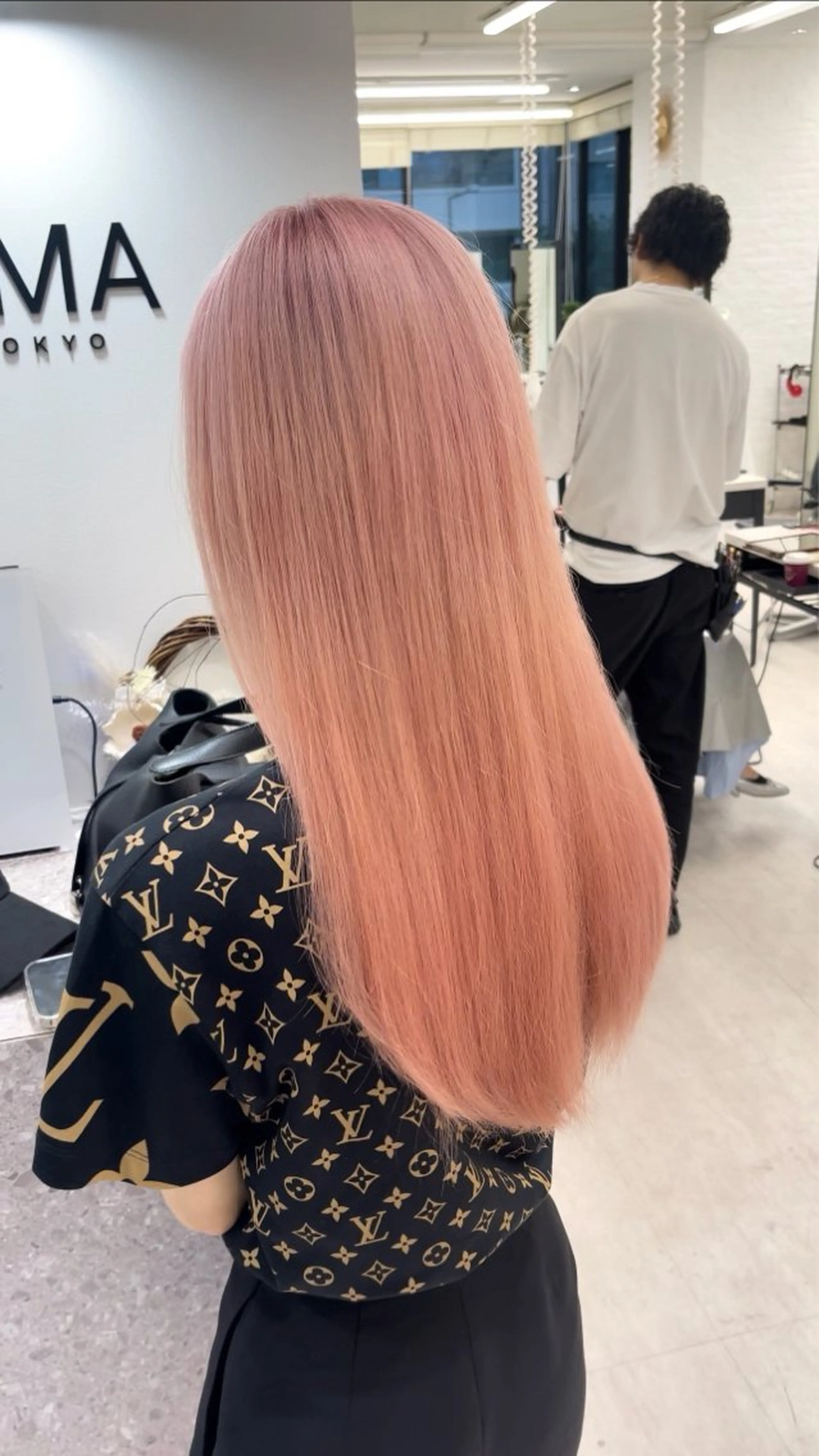 ロング カラー ヘアカラー トリートメント 高島大登/顔周り /ミルクティーのヘアスタイル