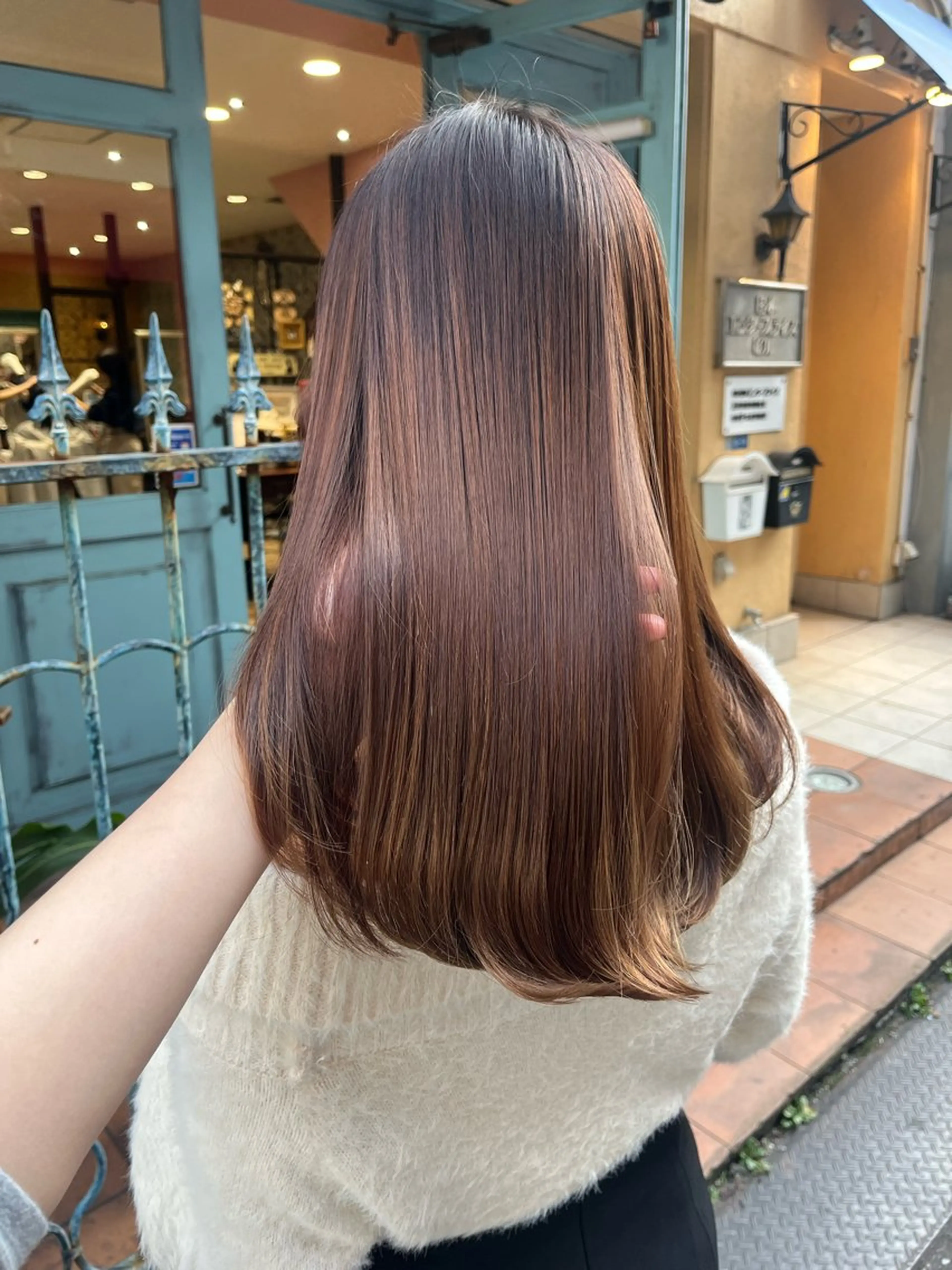 セミロング 縮毛矯正 トリートメント rotika by Doll hair所属・RYOKA 心斎橋美容室のヘアスタイル