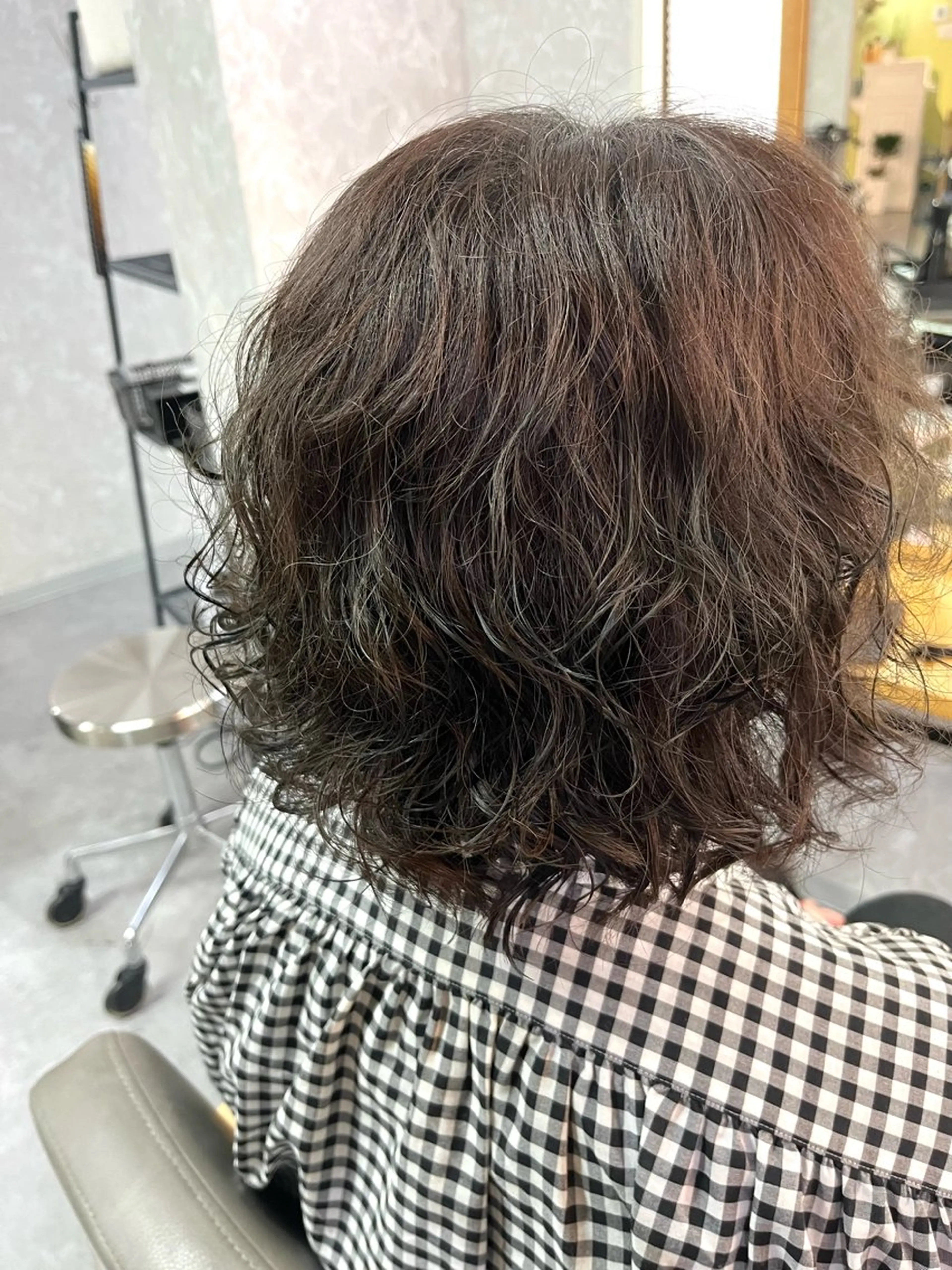 ミディアム パーマ 池田 真衣のヘアスタイル