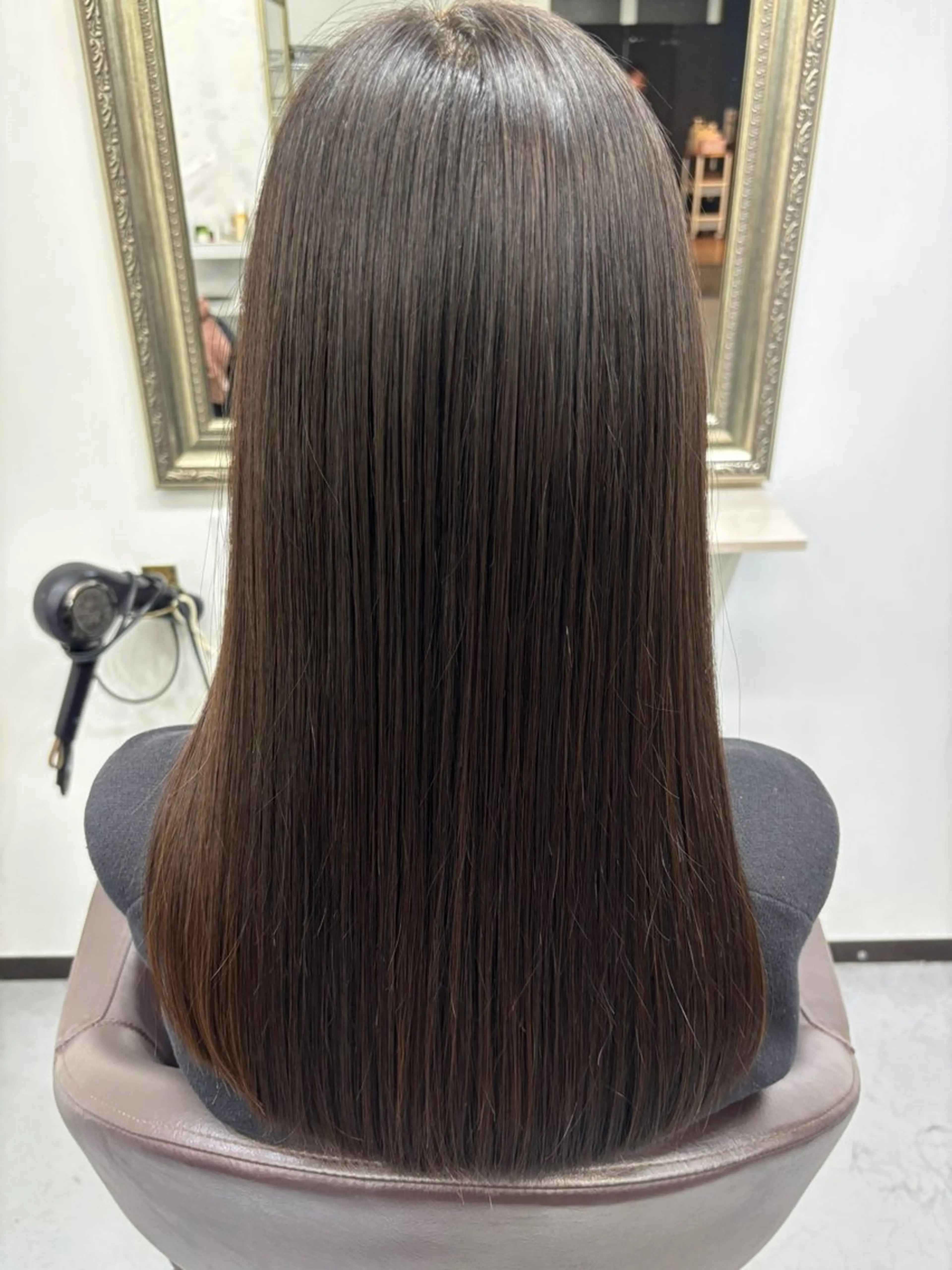 セミロング ayame東久留米店所属・スタイリスト HIROのヘアスタイル