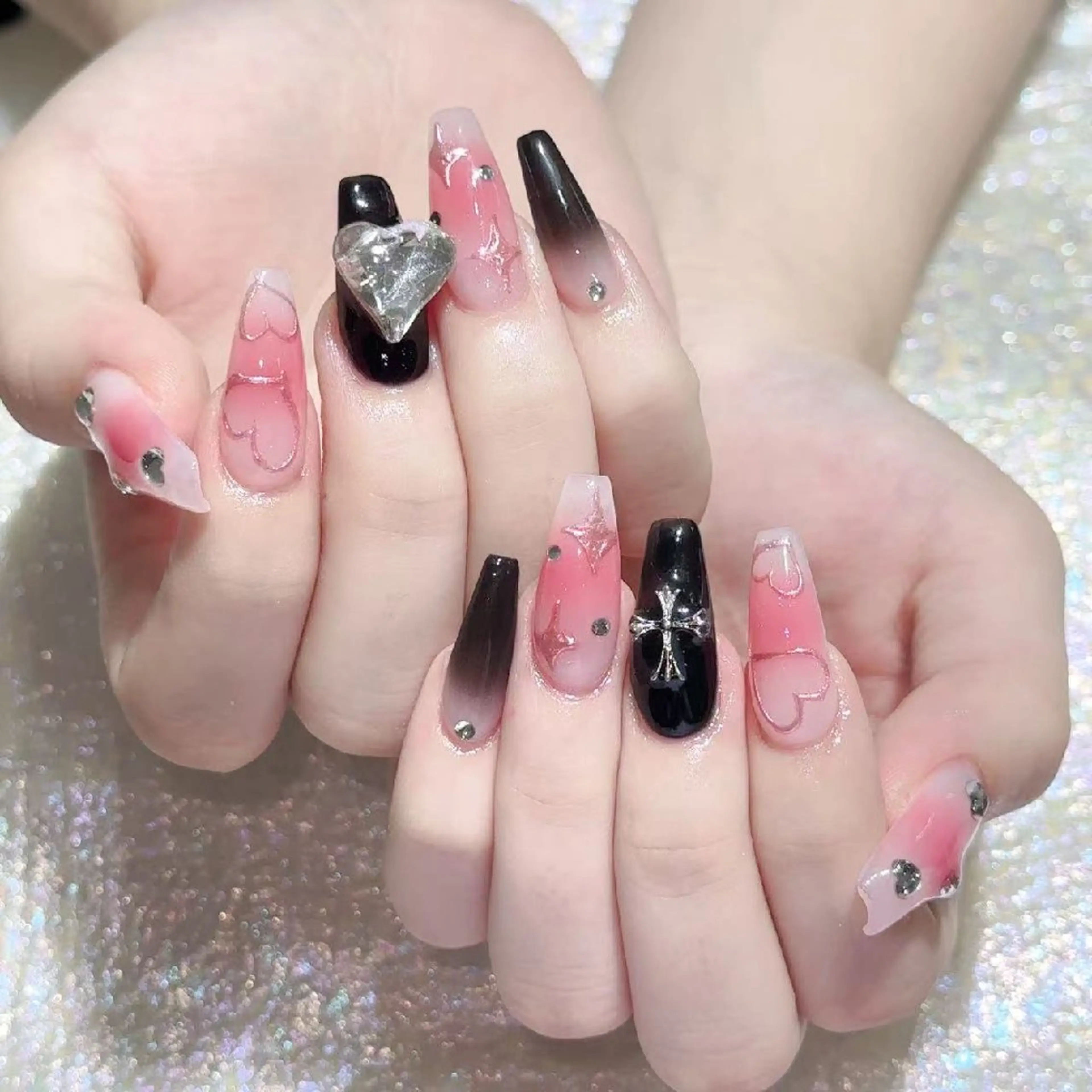 ネイル ハンドネイル Queens みなみのネイルデザイン