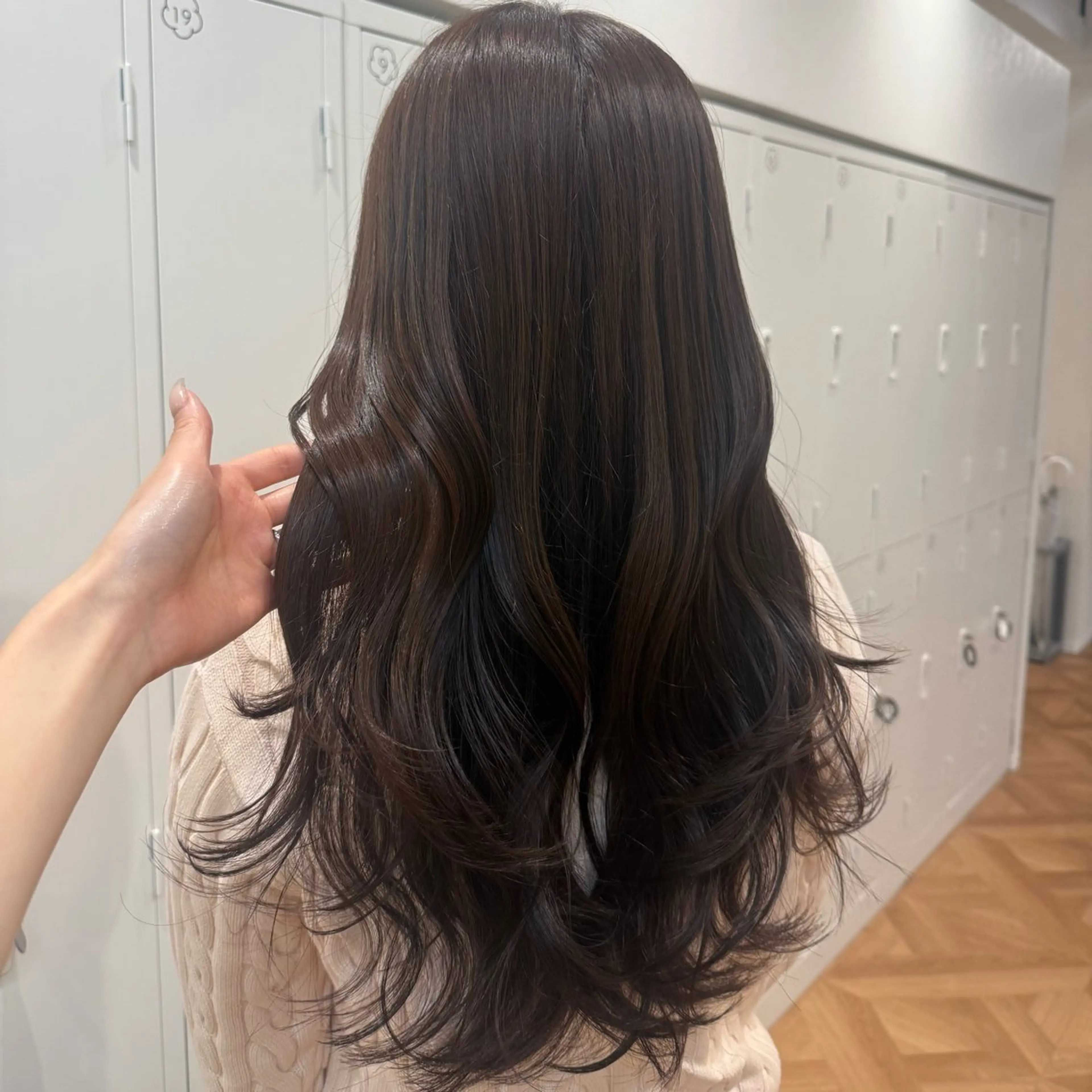 ロング カラー ヘアアレンジ キヨミ 韓国レイヤーカットのヘアスタイル