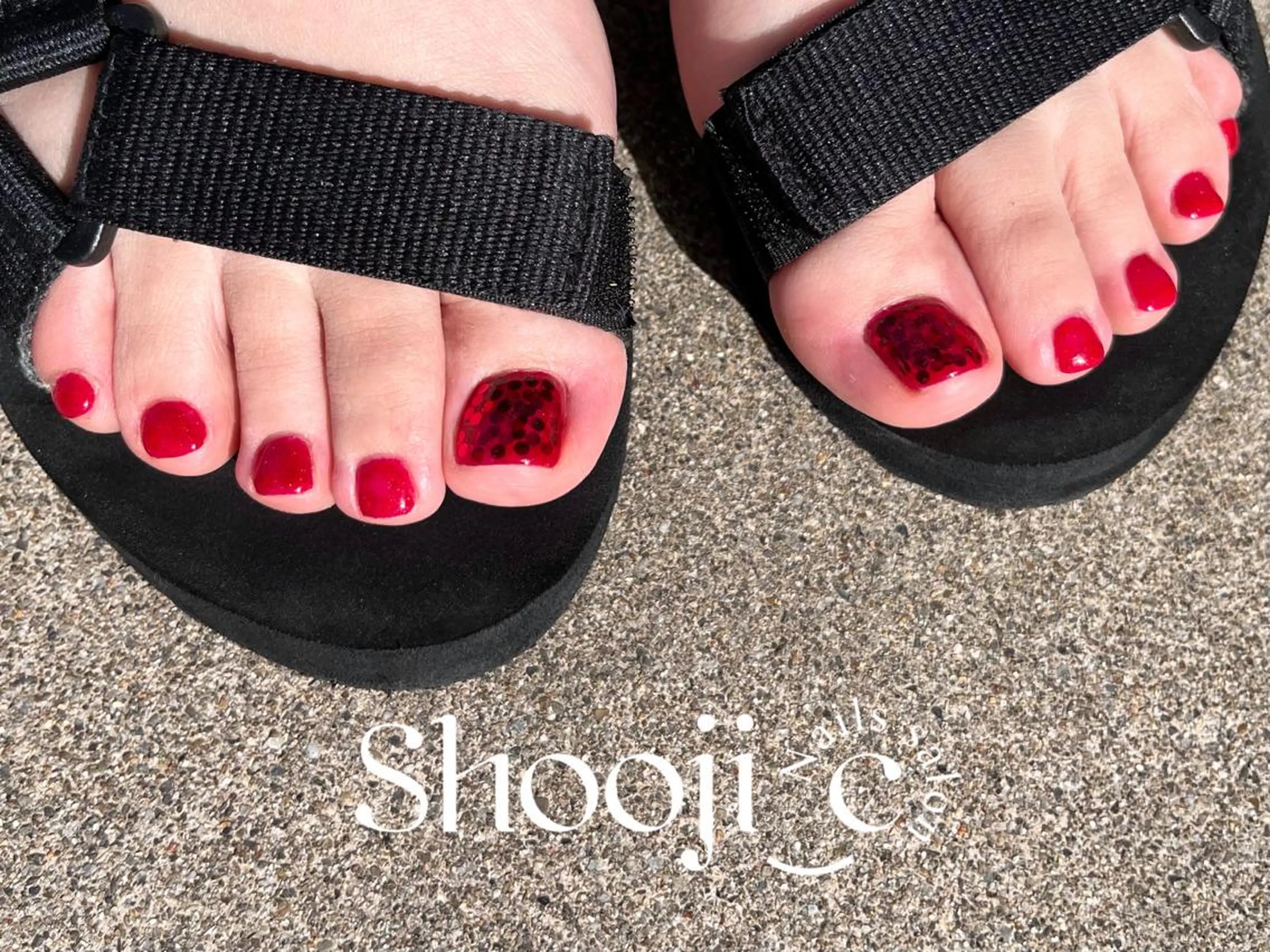 ネイル ラメ(グリッター) 赤色 Shooji_c Nail salon所属・Shooji_c Nail salonのネイルデザイン