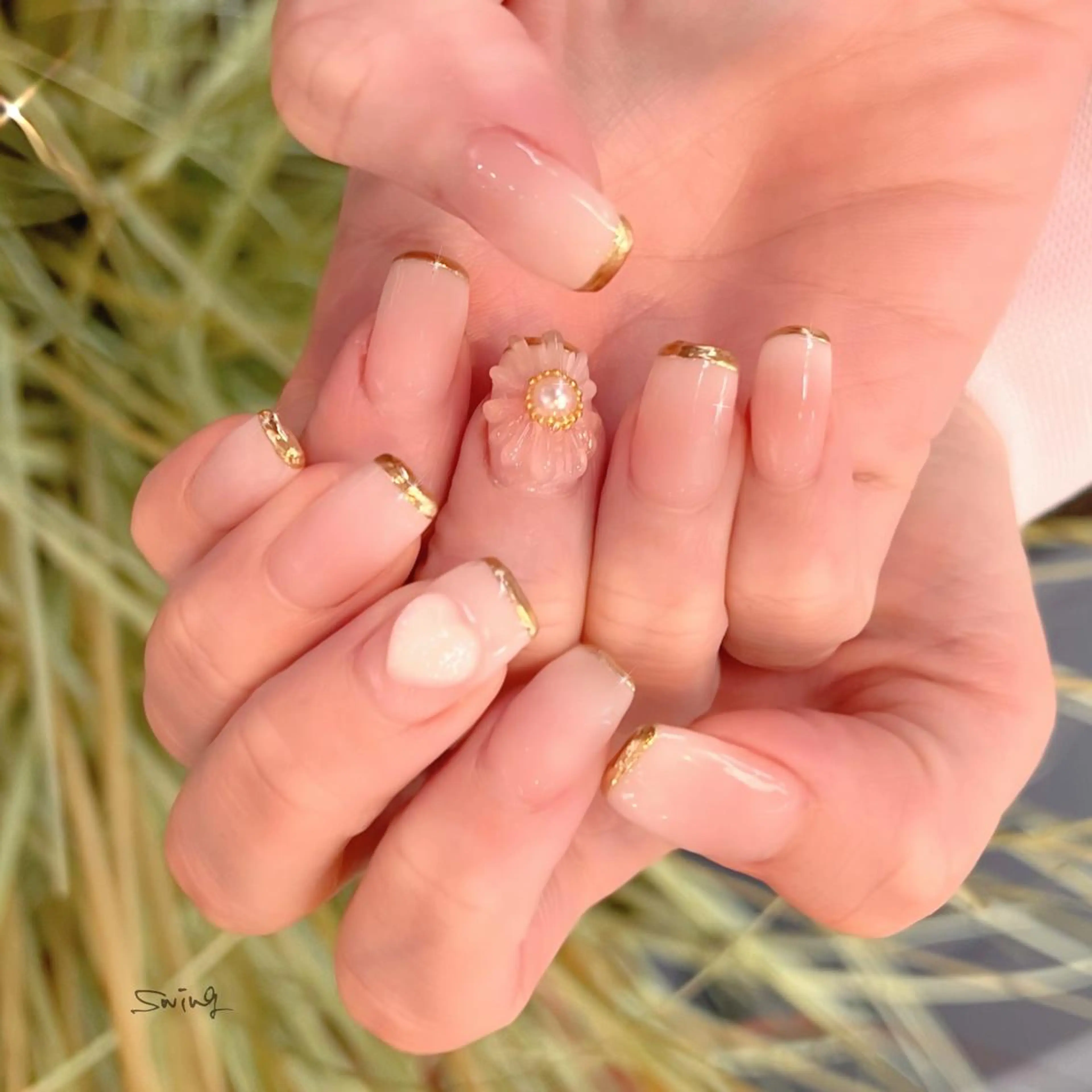 ネイル フラワーネイル ぷっくりネイル SWING Nail Salon所属・Yoshida Takakoのネイルデザイン