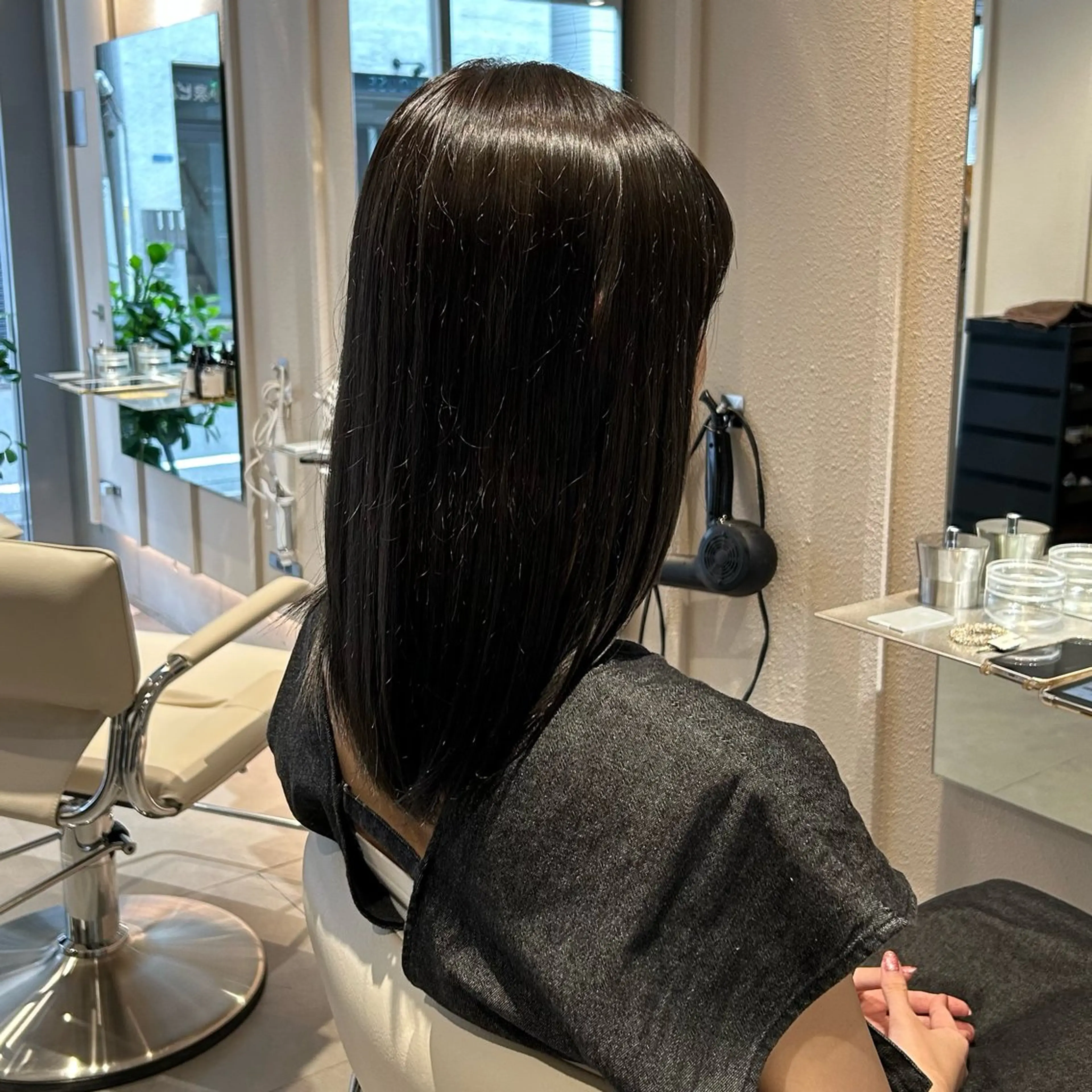 ミディアム カラー ヘアカラー トリートメント 艶感/ナチュラル 🌿マアヤのヘアスタイル