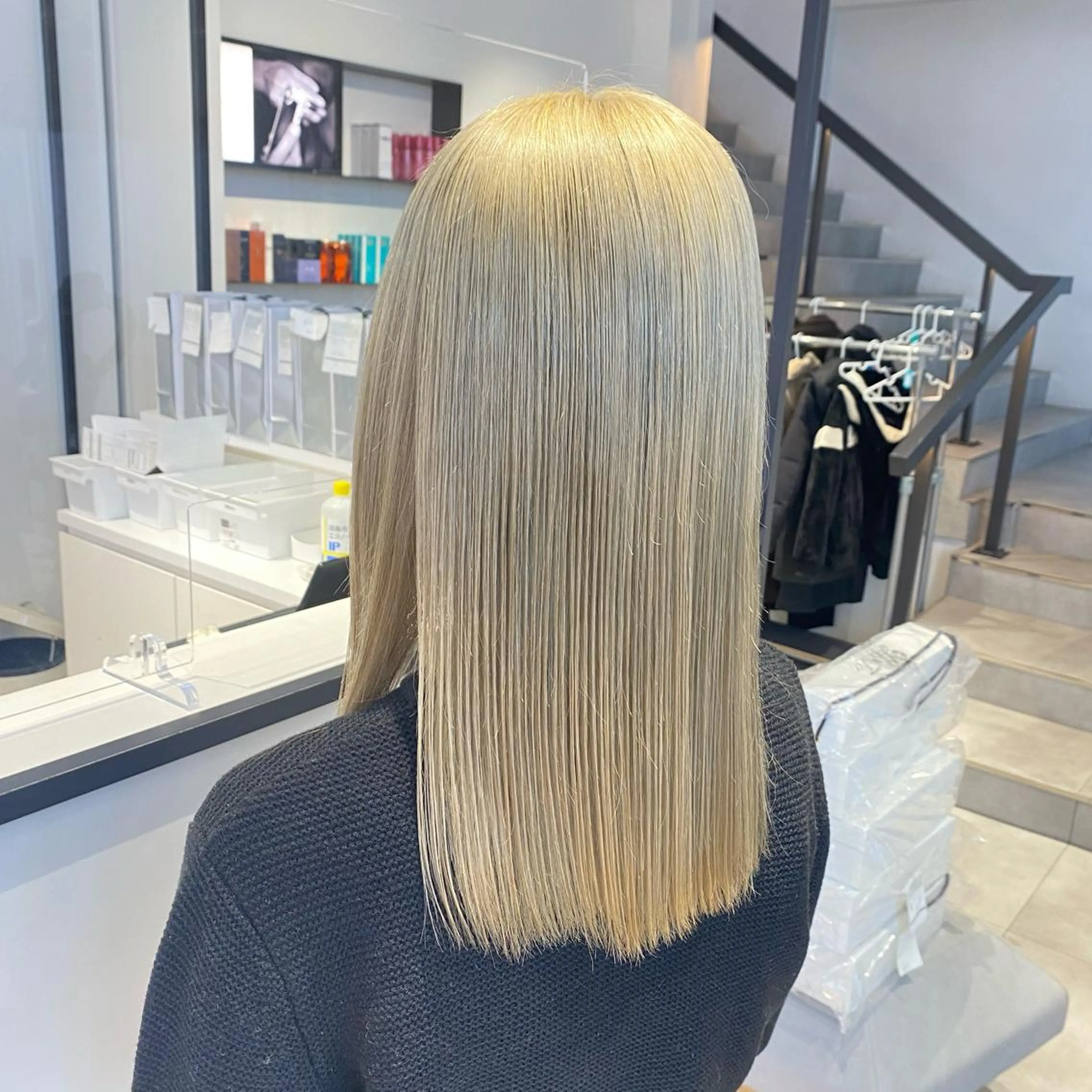 カラー 酸性ストレート・ メンズ 三原 楊子のヘアスタイル