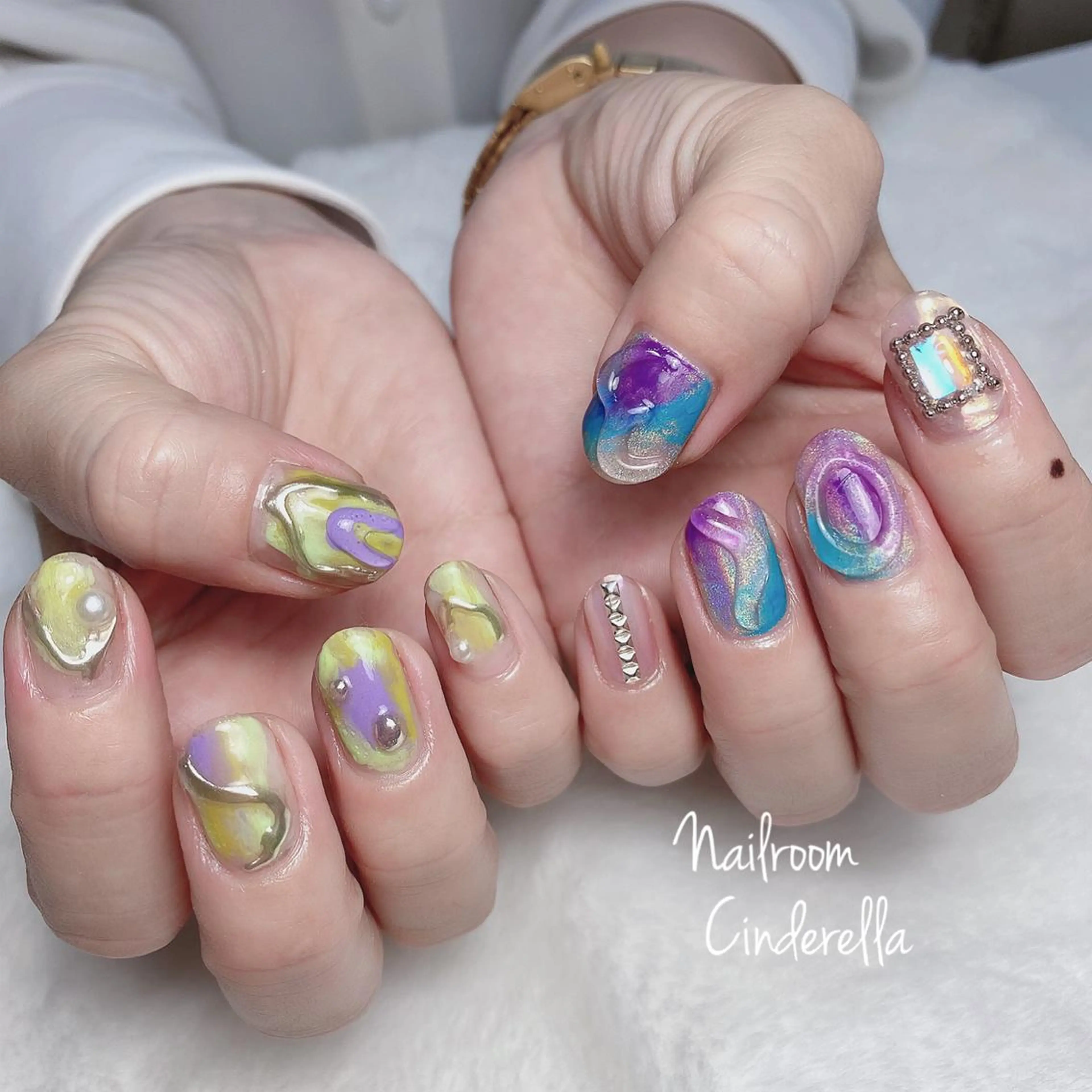ネイル Nailroom. Cinderellaのネイルデザイン