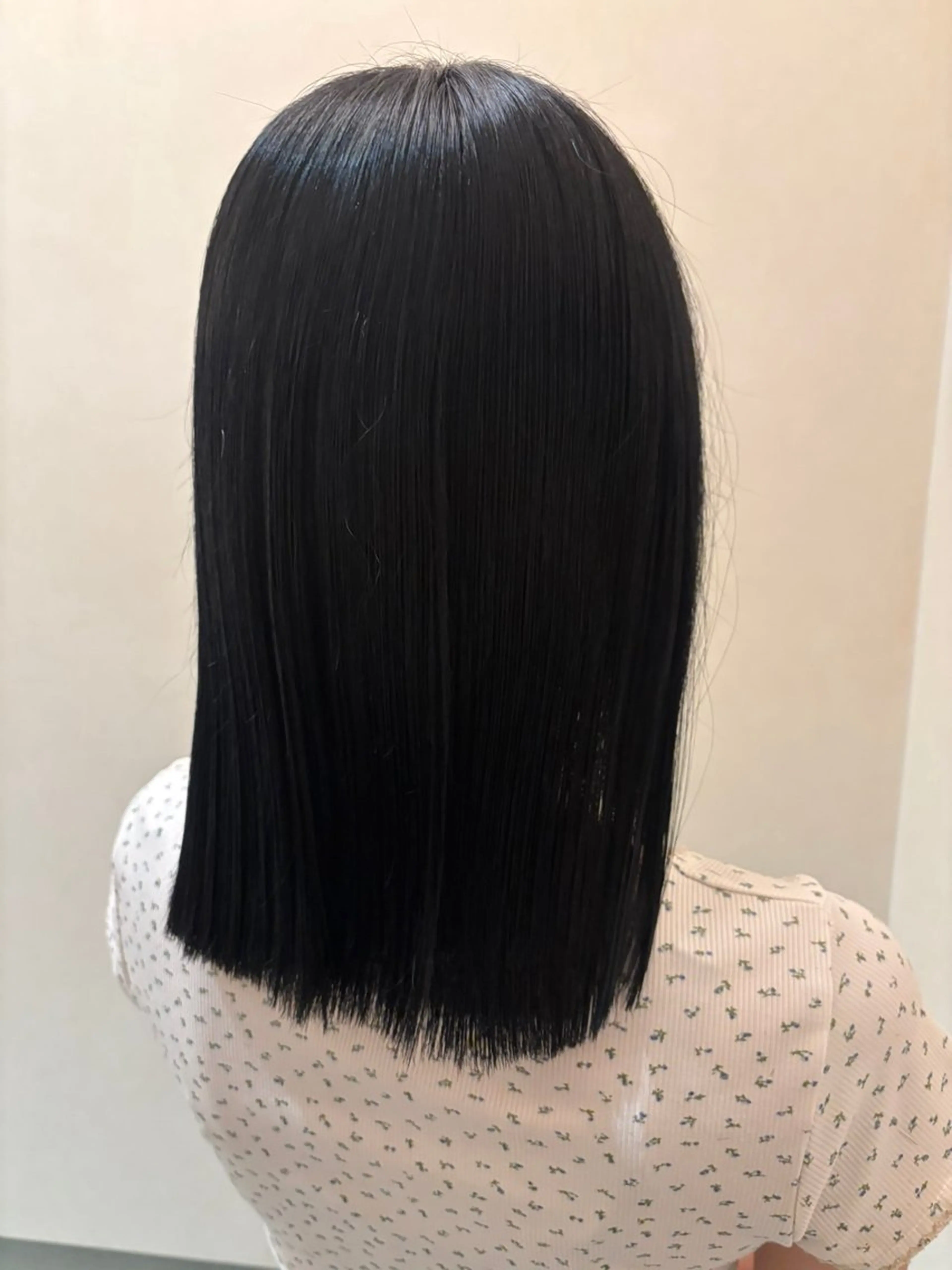 ミディアム カラー 黒髪 透明感カラー ヘアカラー LIPPUL QOT Runaのヘアスタイル