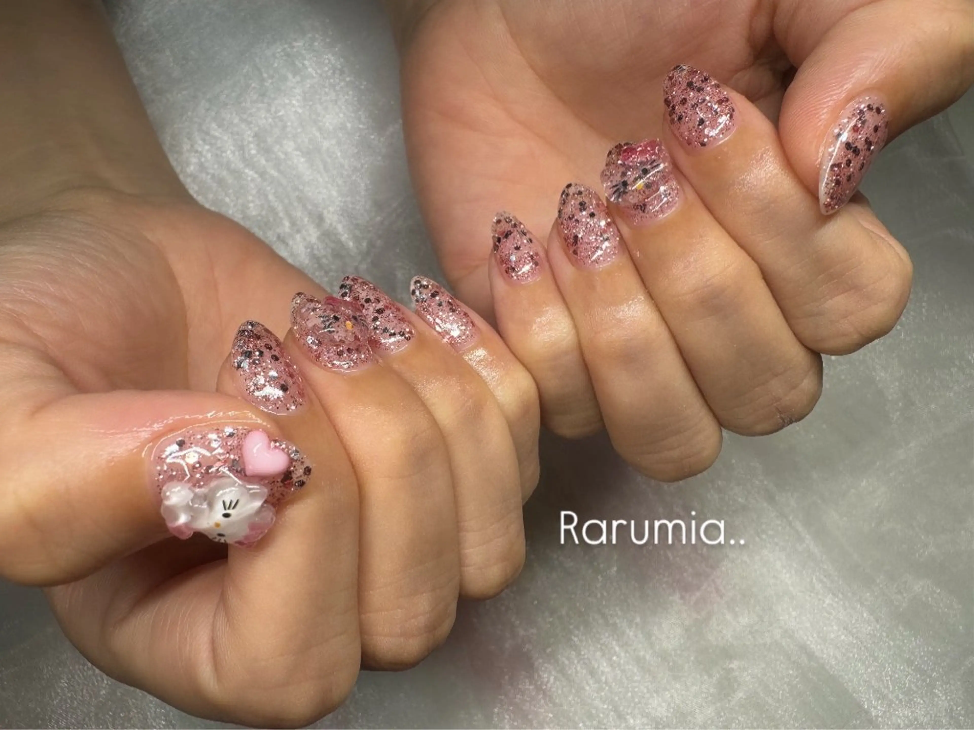 ミディアム Rarumia miiのネイルデザイン