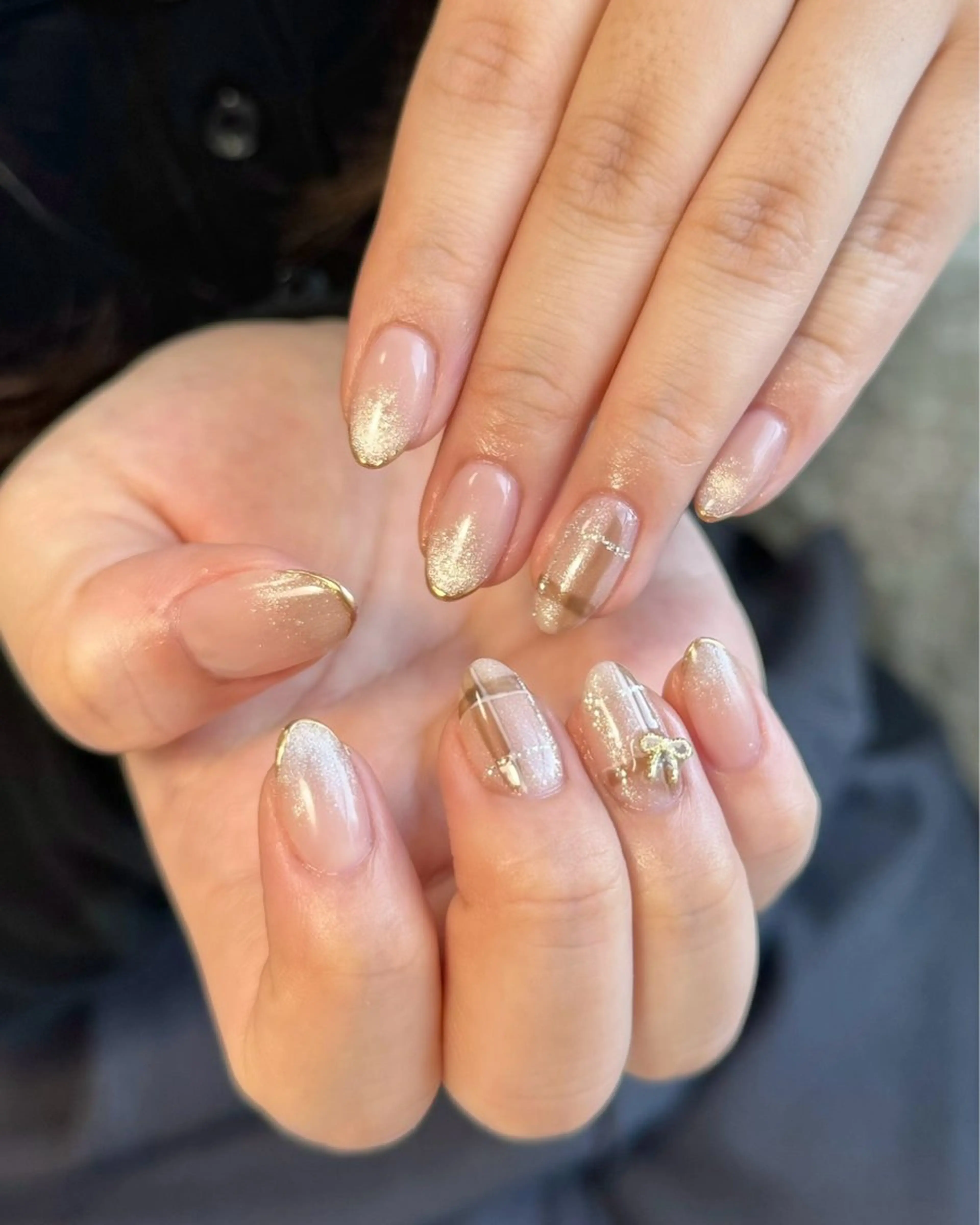 ネイル ハンドネイル nail salon CAREY 🎀のネイルデザイン