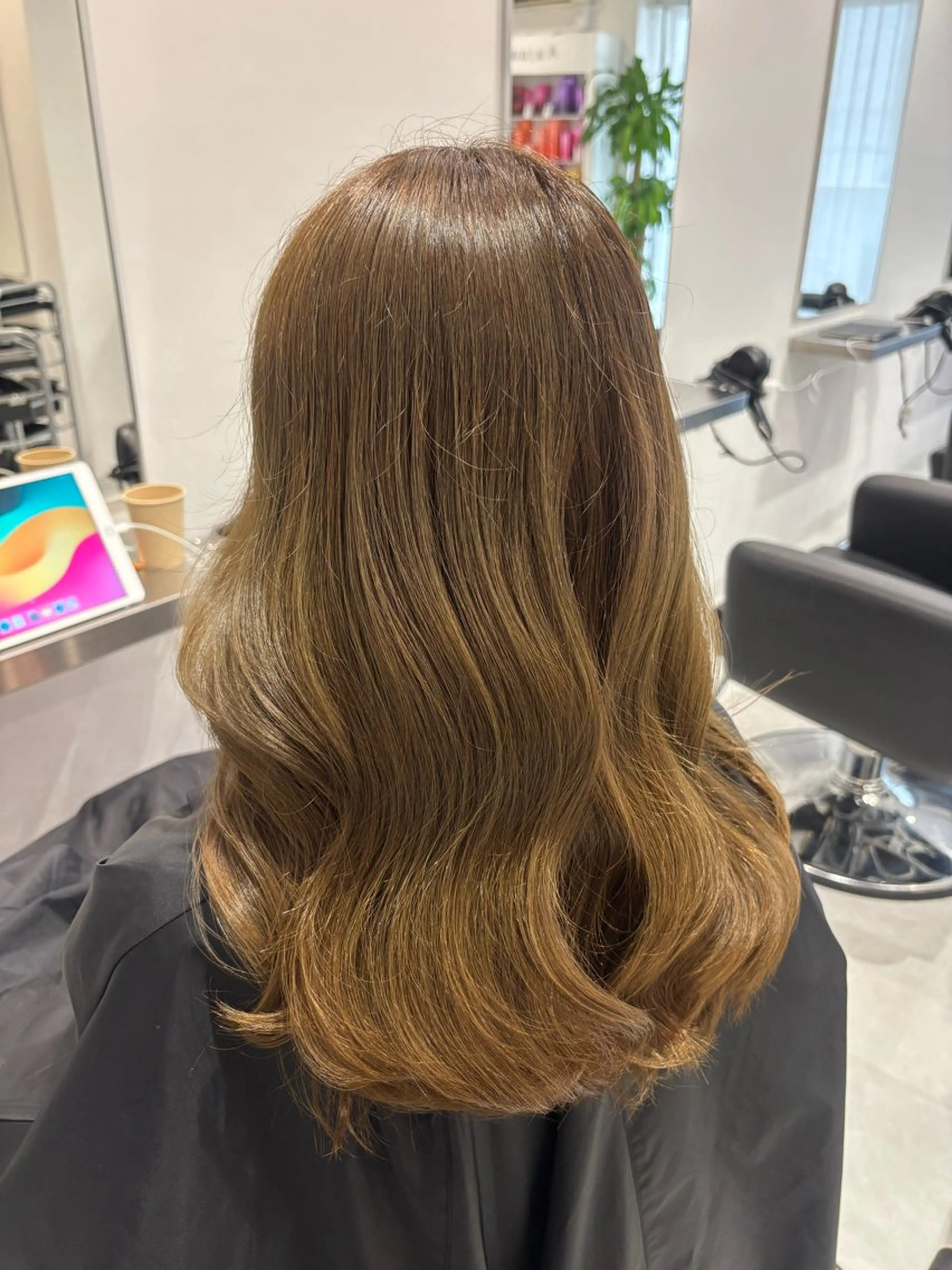 セミロング カラー ベージュカラー ブリーチ ブラウンカラー ケアブリーチ カシス カット ヘアカラー トリートメント 艶感×抜け感hair /ReLit 正源のヘアスタイル