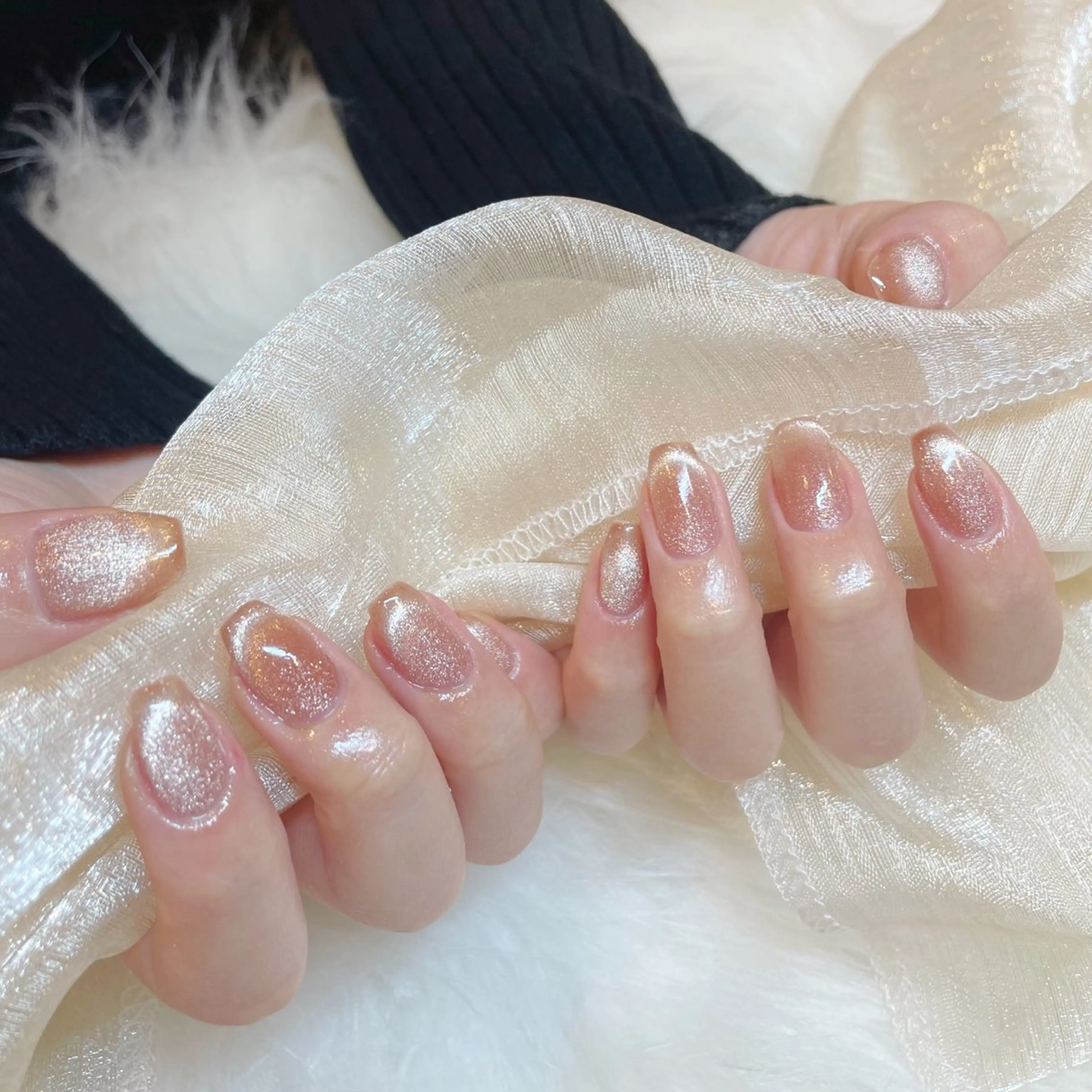 ネイル アートネイル 韓国ネイル 水色 ロングネイル マグネットネイル ハンドネイル ハンドケア NailDemure 【銀座店】のネイルデザイン