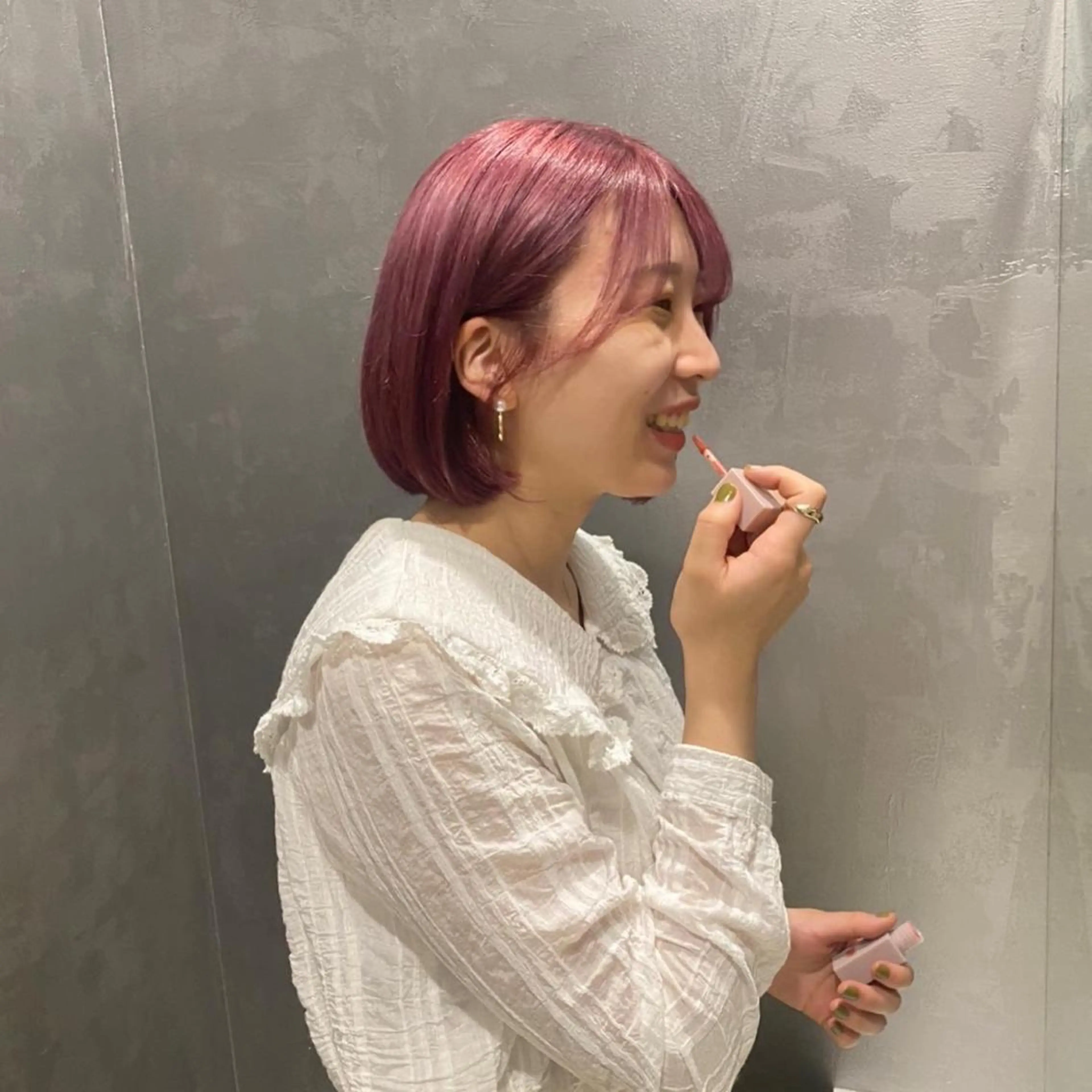 ミディアム ボブ inity　杉本 美羽のヘアスタイル