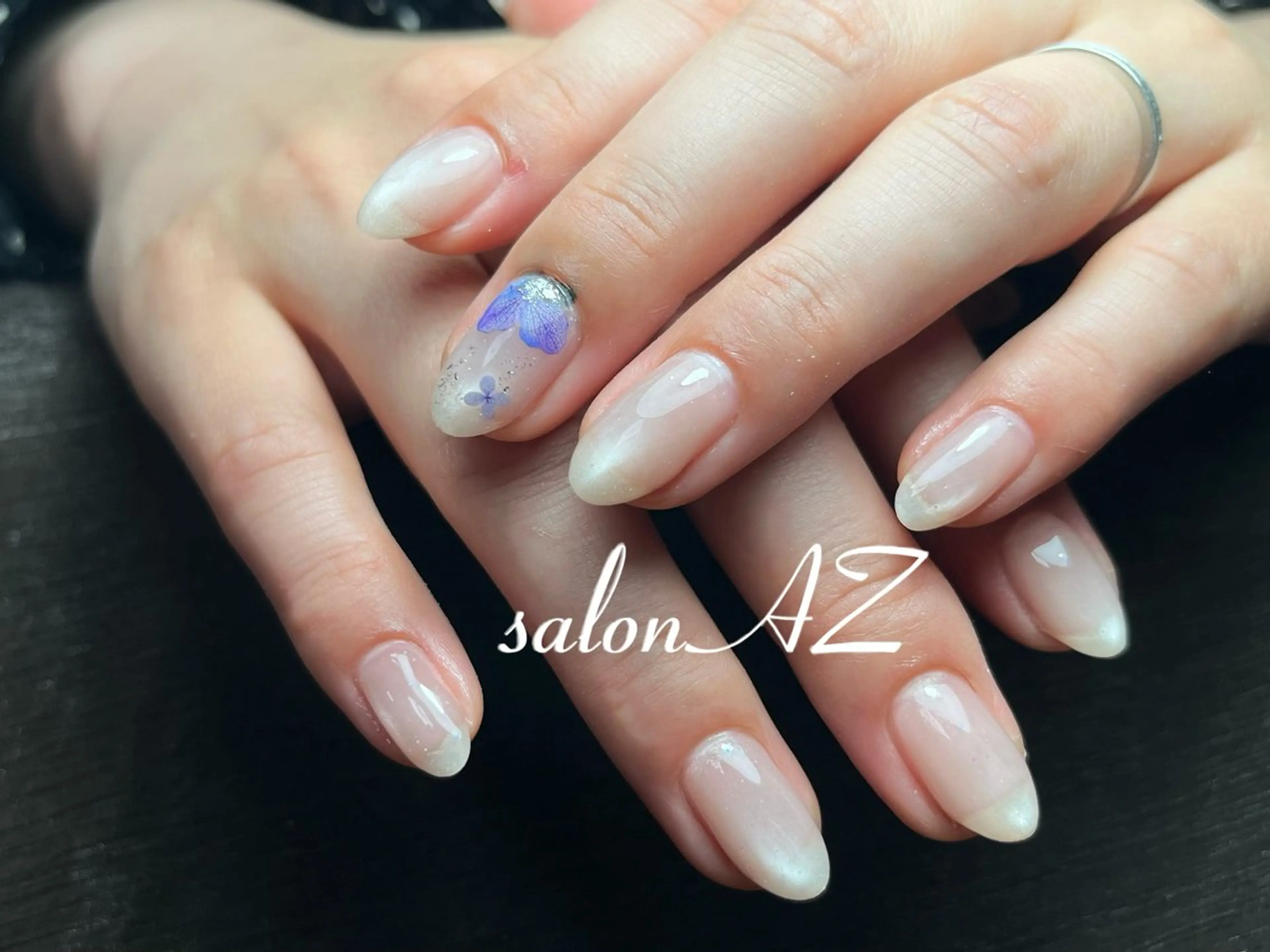 ネイル アートネイル 長さ出し フットネイル フレンチネイル ジェルネイル ハンドネイル salon AZのネイルデザイン