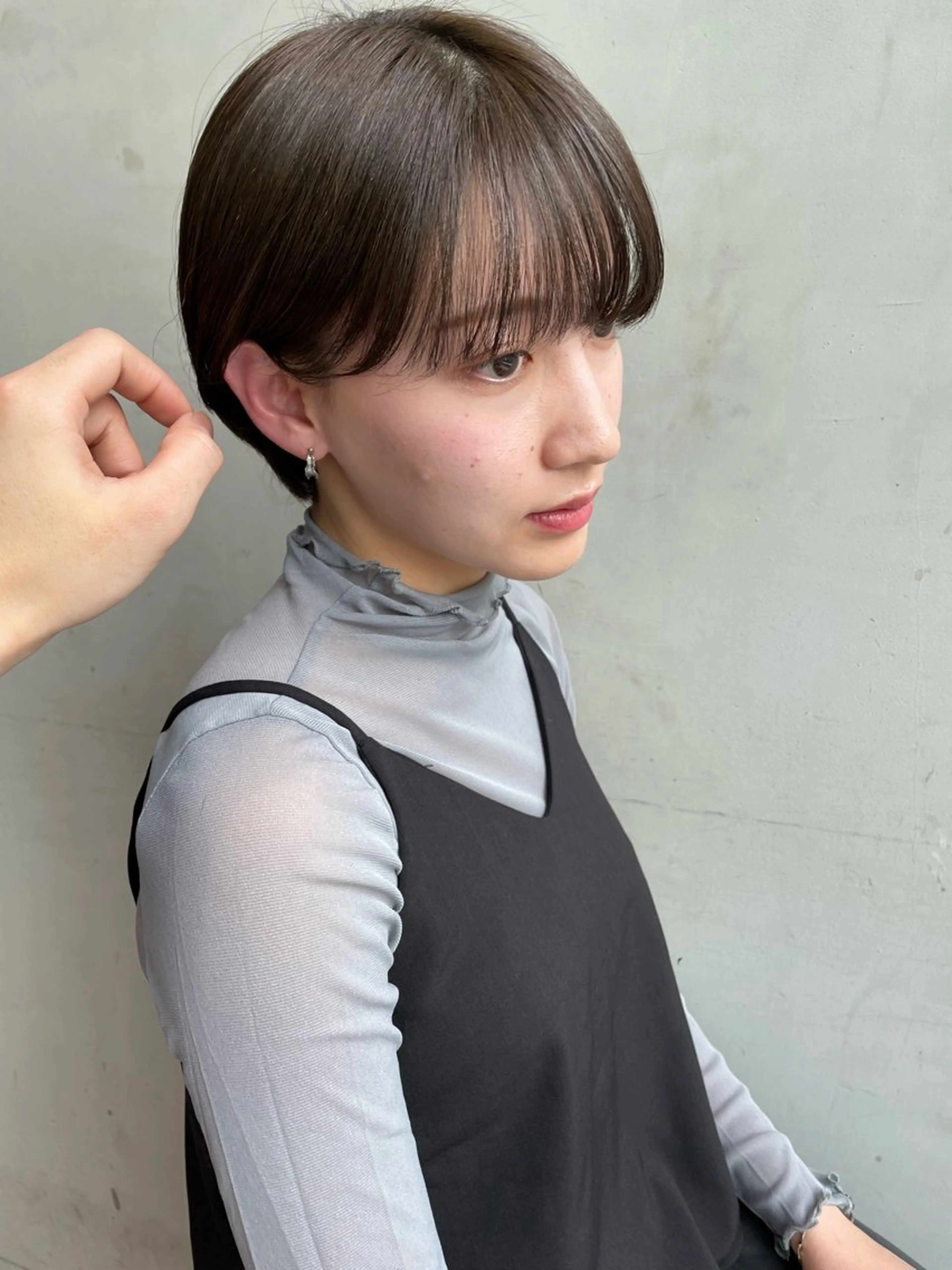 ショート カラー 透明感カラー グレージュ 顔周りカット ショートヘア Kouta/似合わせ /パーマ/カラーのヘアスタイル