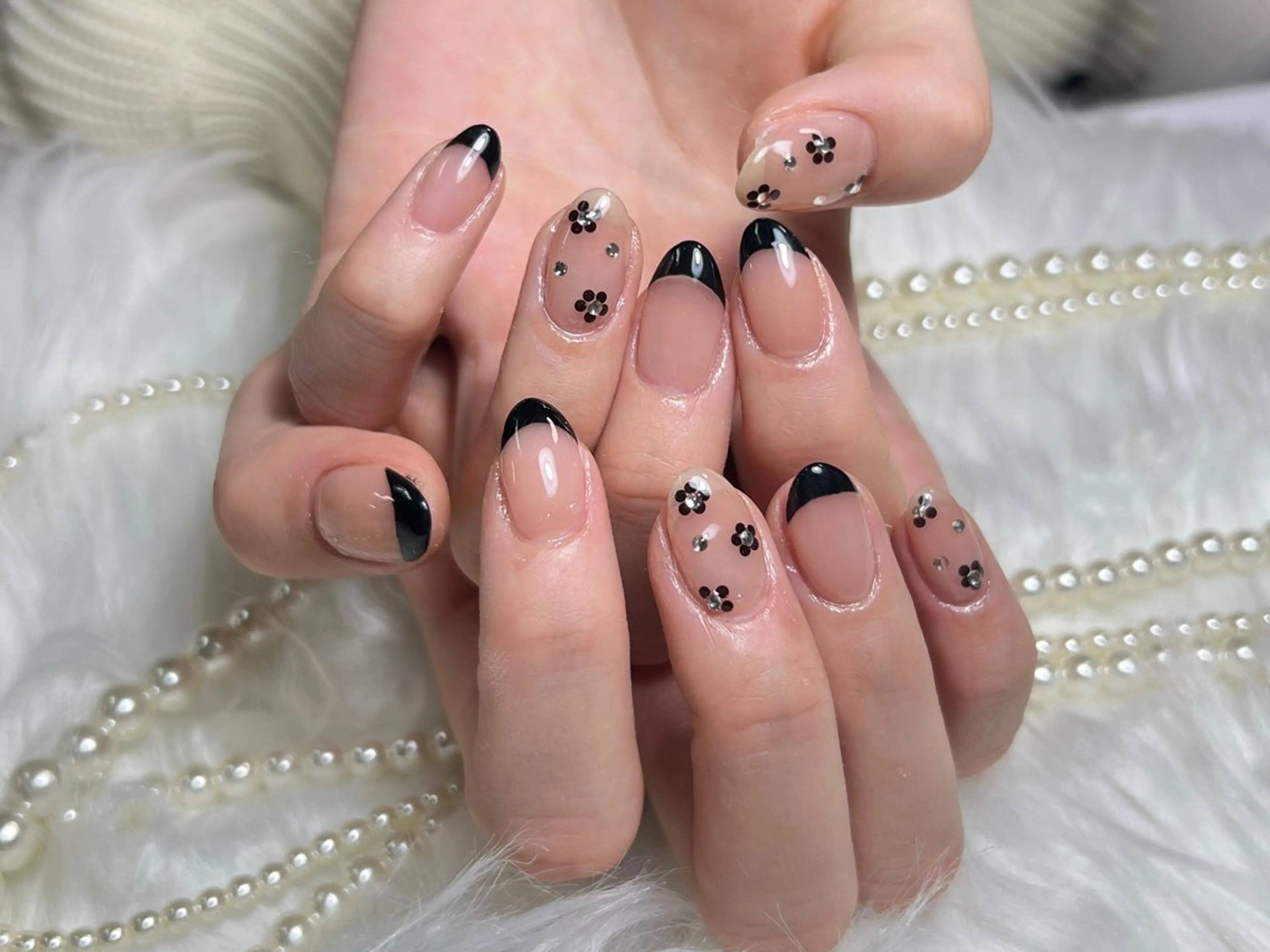 ネイル 長さ出し フレンチネイル ガラスフレンチ ハート キラキラネイル ハンドネイル Moa nailのネイルデザイン