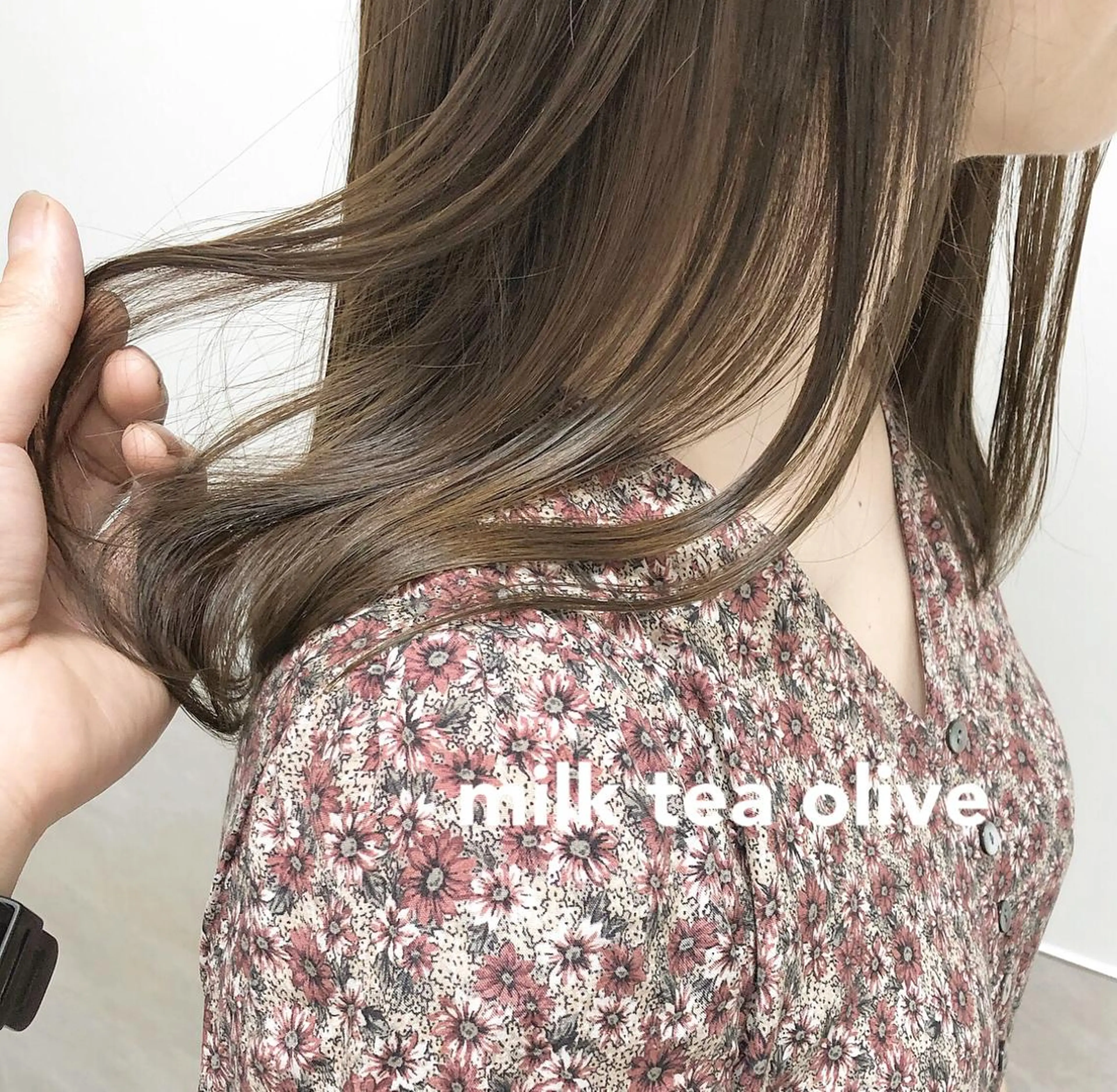 セミロング カラー ヘアアレンジ autre所属・大久保 ひでなりのヘアスタイル