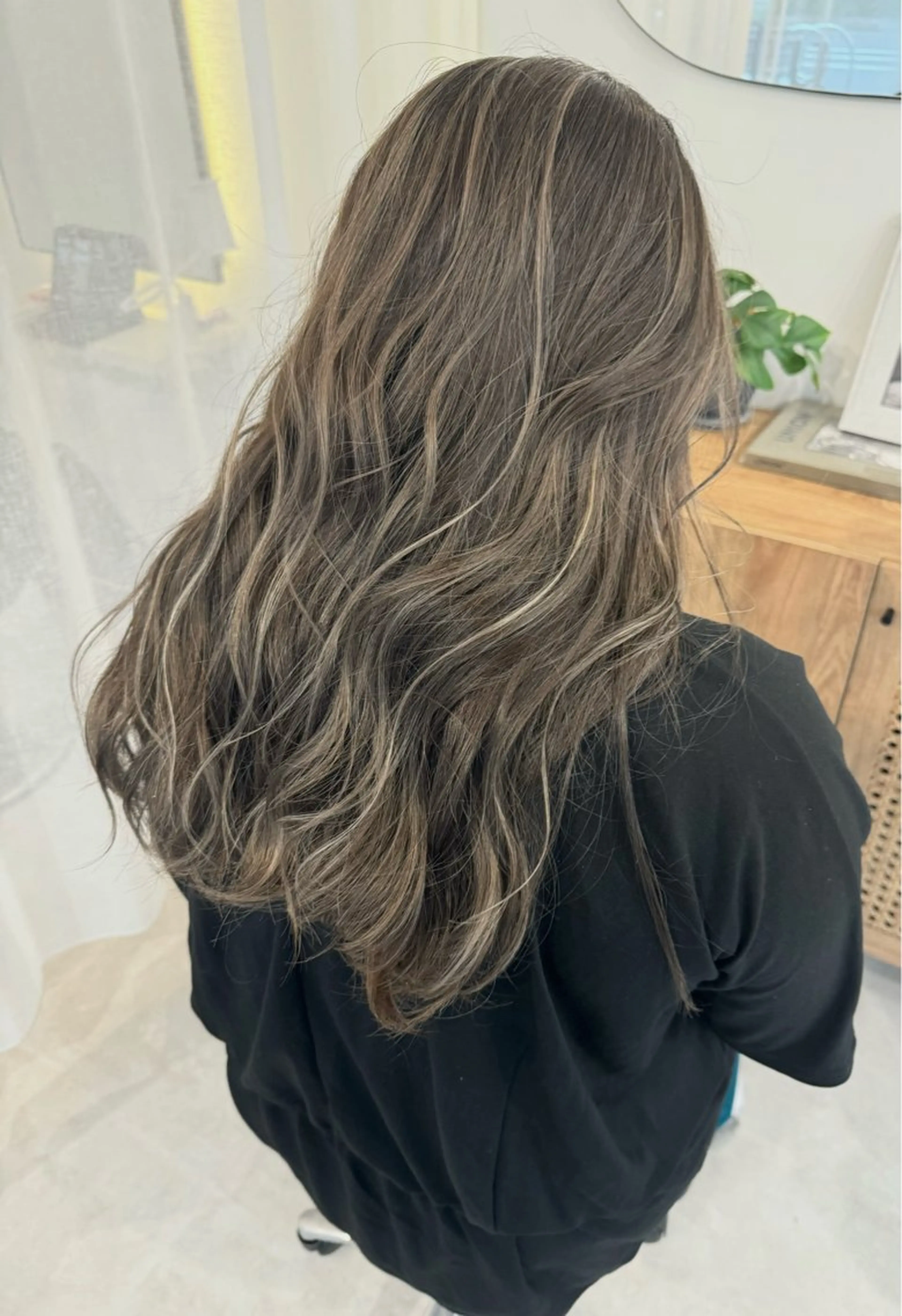ロング カラー ハイライトカラー ハイライト カット ヘアカラー 阪本祥樹/ハイライト /バレイヤージュのヘアスタイル