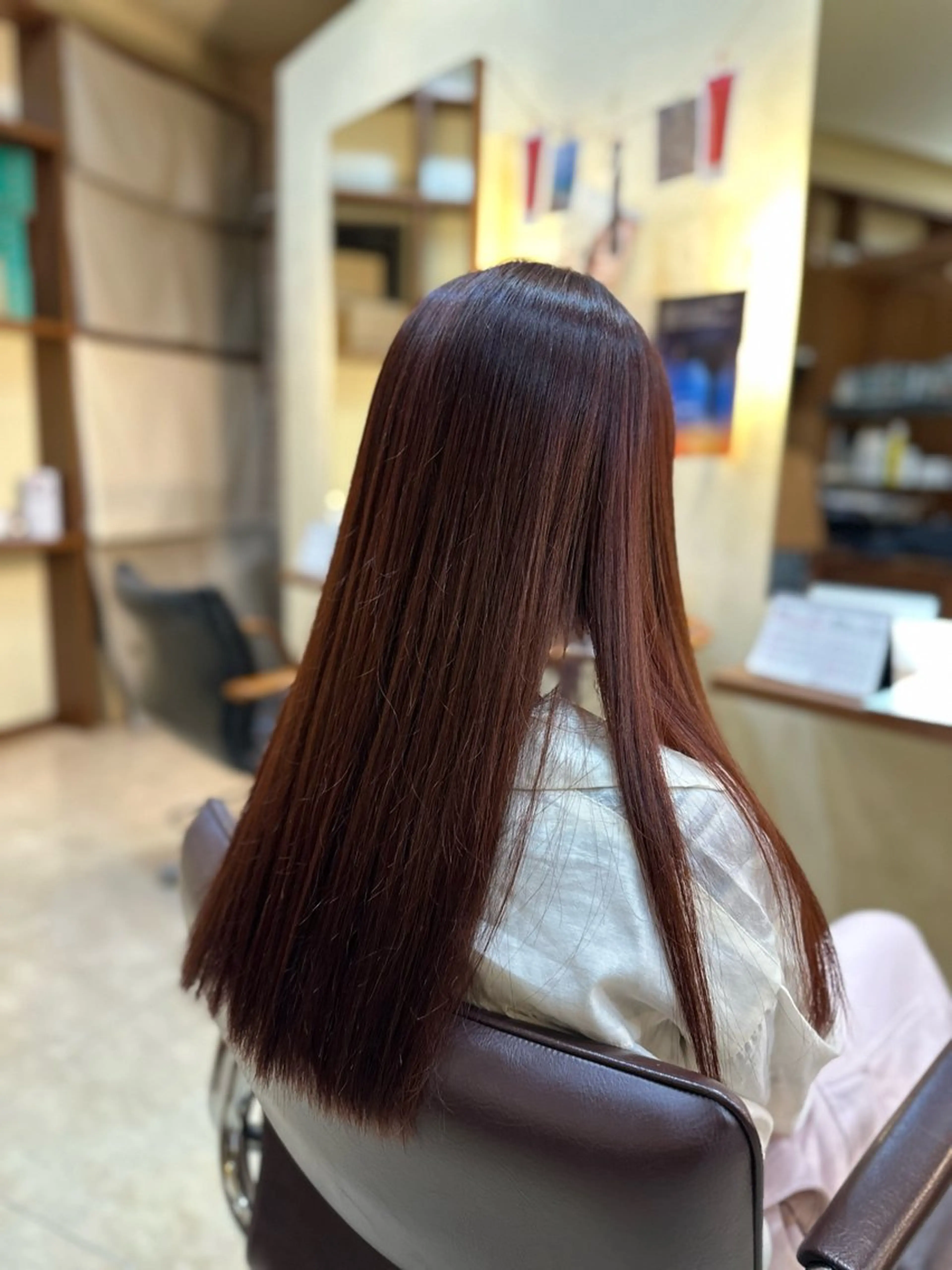 ロング カラー レッドカラー ヘアカラー 鈴木希優 /ハイトーンカラーのヘアスタイル