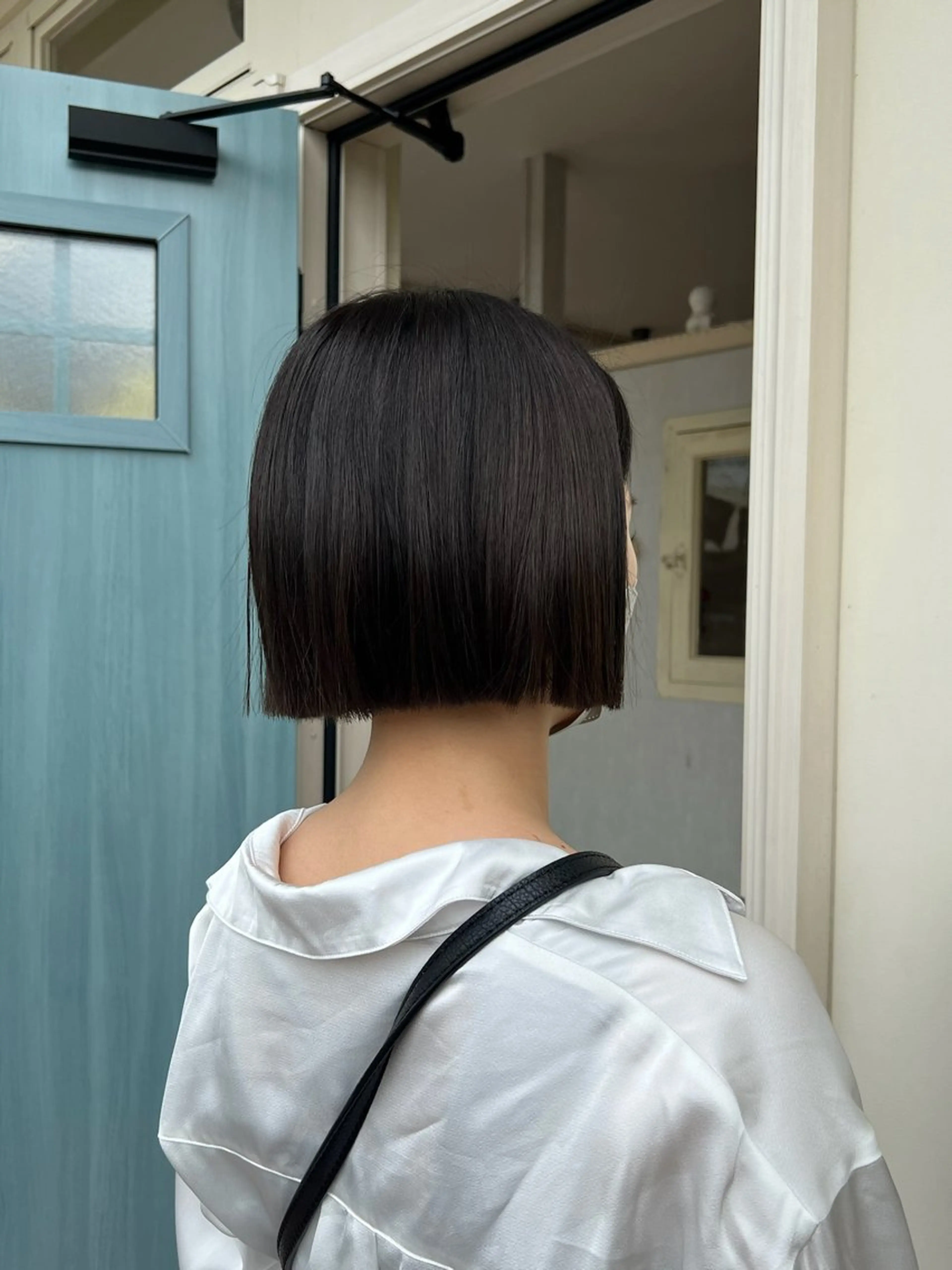 ショート ボブ カット 長尾ゆりの/ボブ/ ベージュ/ハイトーンのヘアスタイル