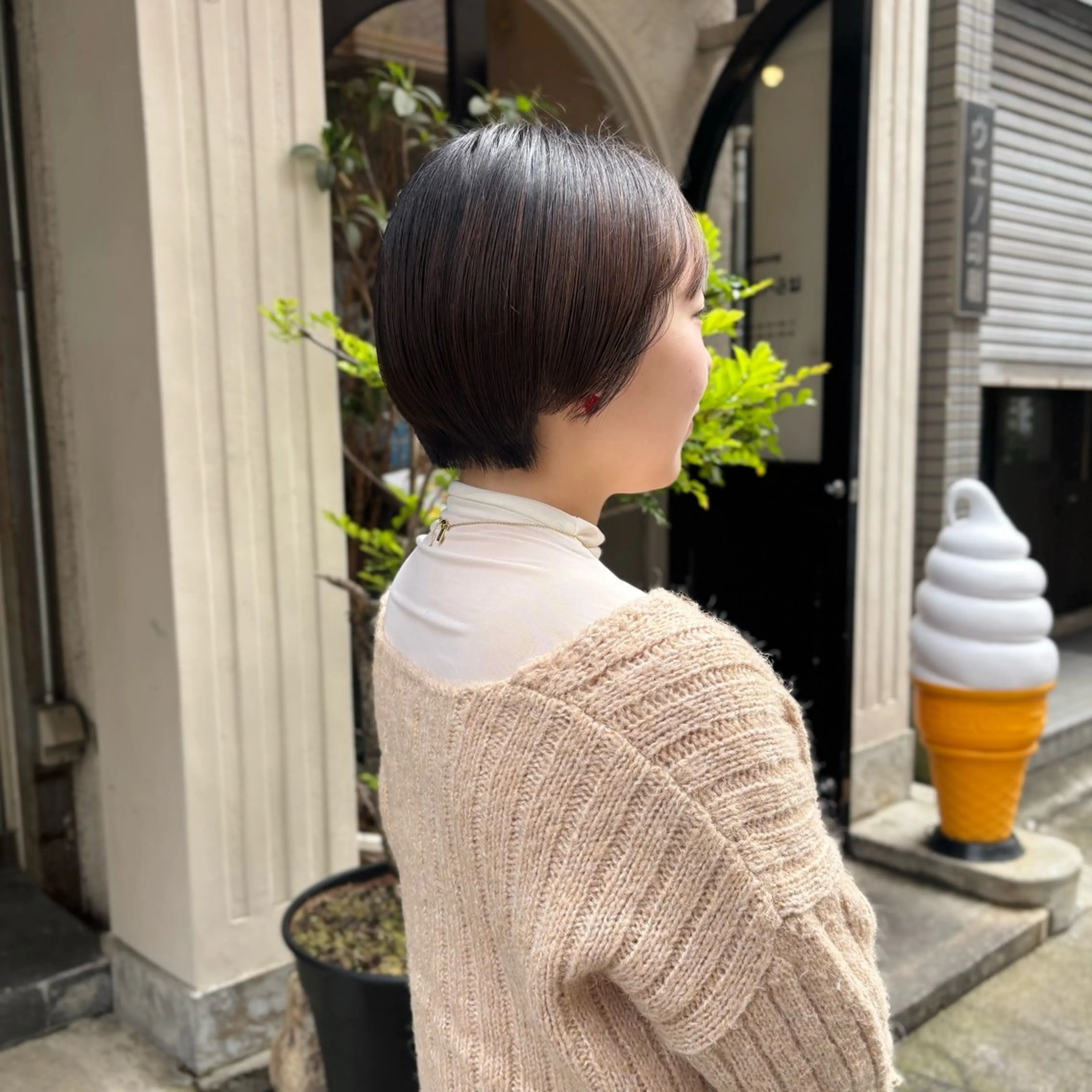 ショート ショートボブ ボブ ショートヘア カット 芦刈咲来/髪質改善/ 赤み消し/顔周りのヘアスタイル
