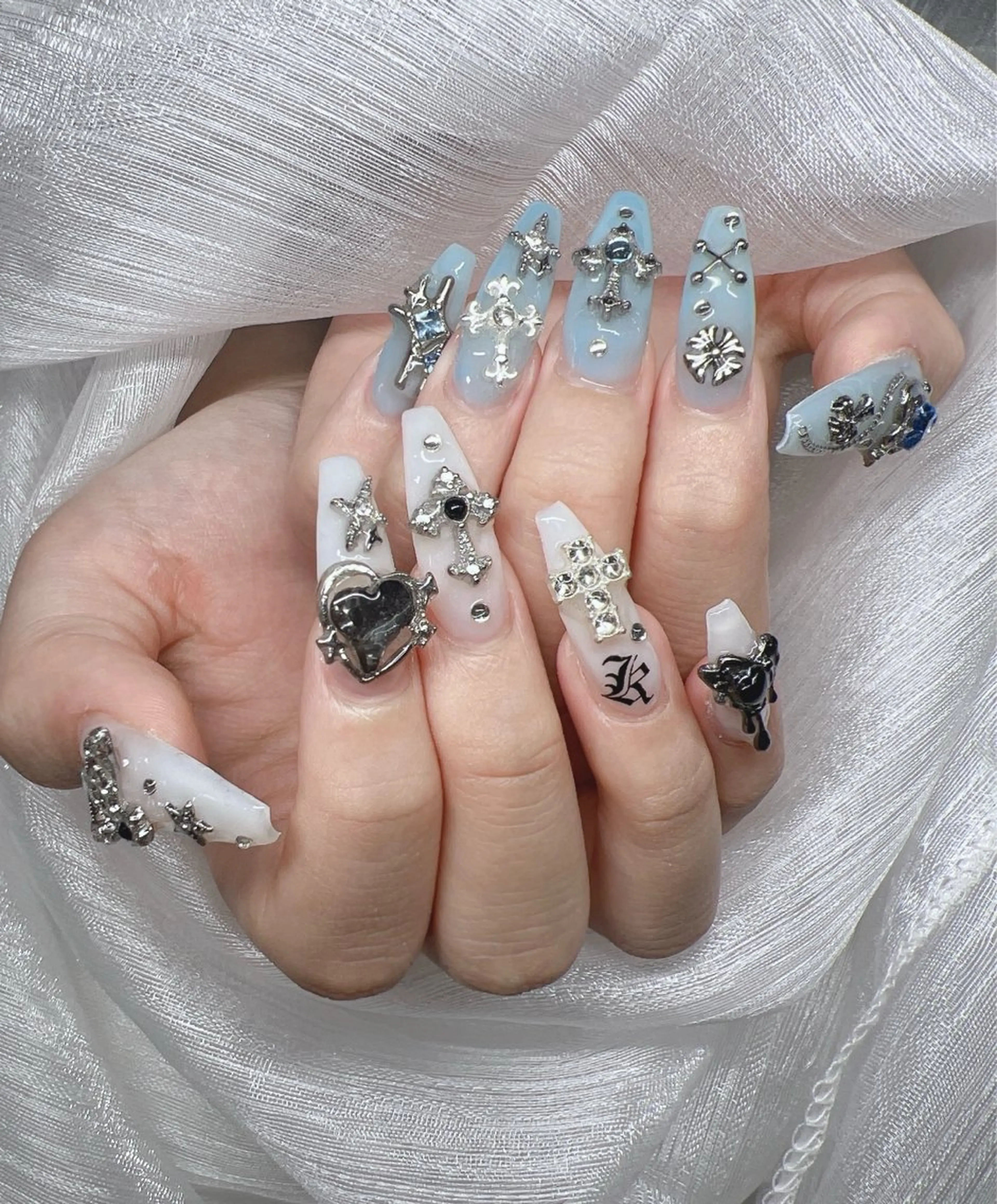 ネイル 長さ出し グラデーション キラキラネイル マグネットネイル ニュアンスネイル ハンドネイル Lee Nails チップ長さだし専門店のネイルデザイン