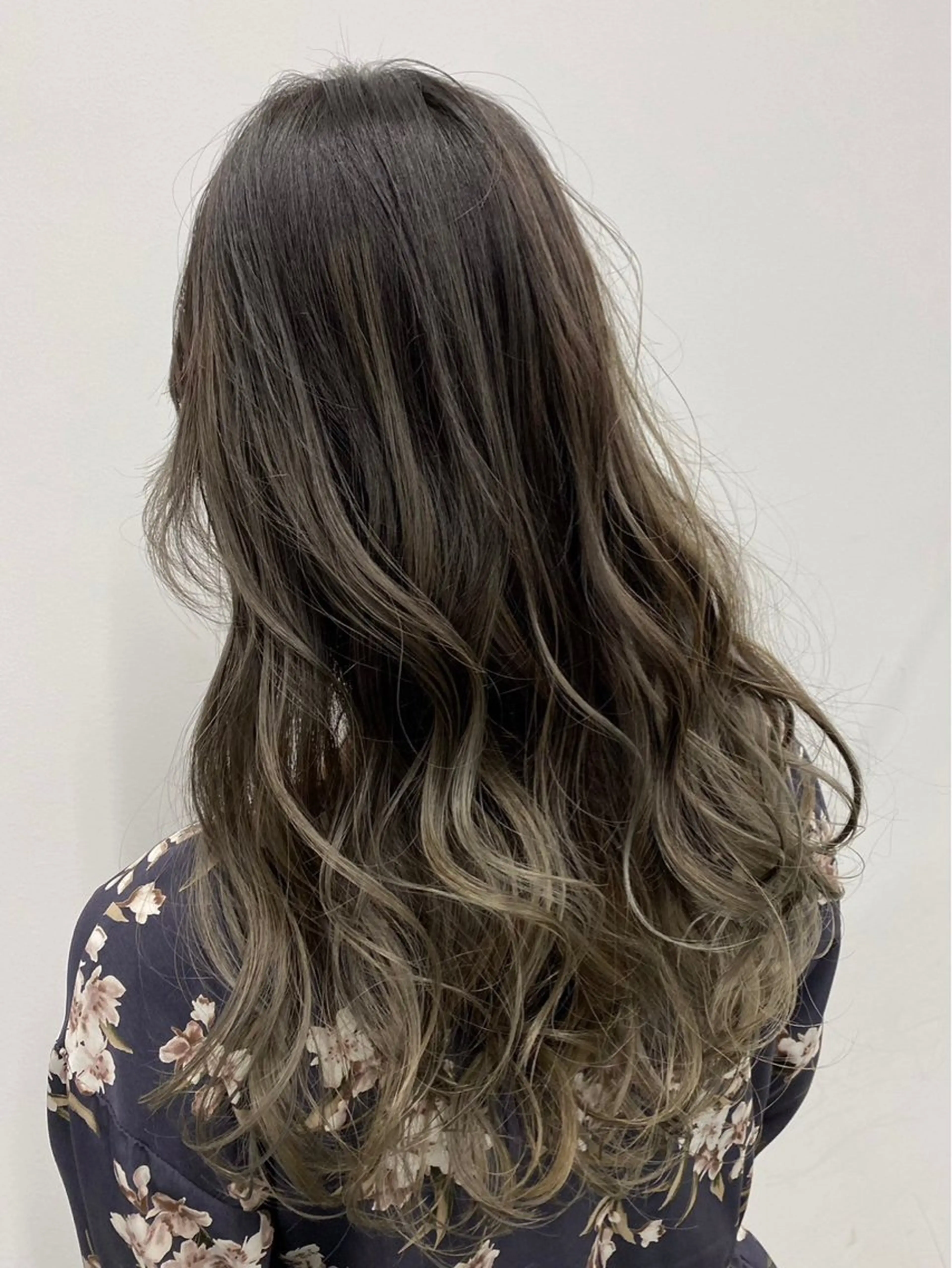 セミロング カラー パーマ amble luxe 髪質改善 💕のヘアスタイル