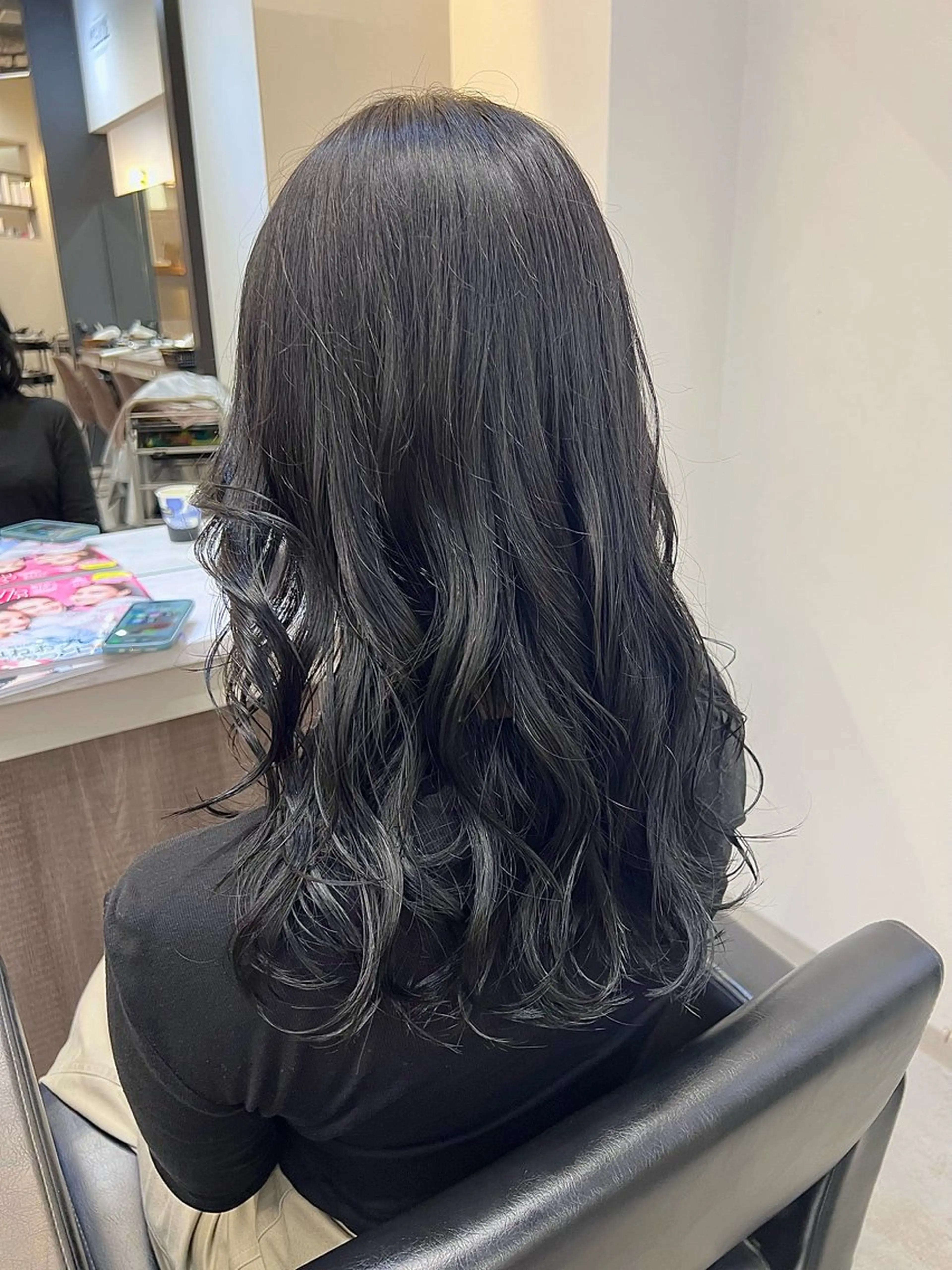 セミロング カラー 韓国ヘア🇰🇷 中島志菜のヘアスタイル