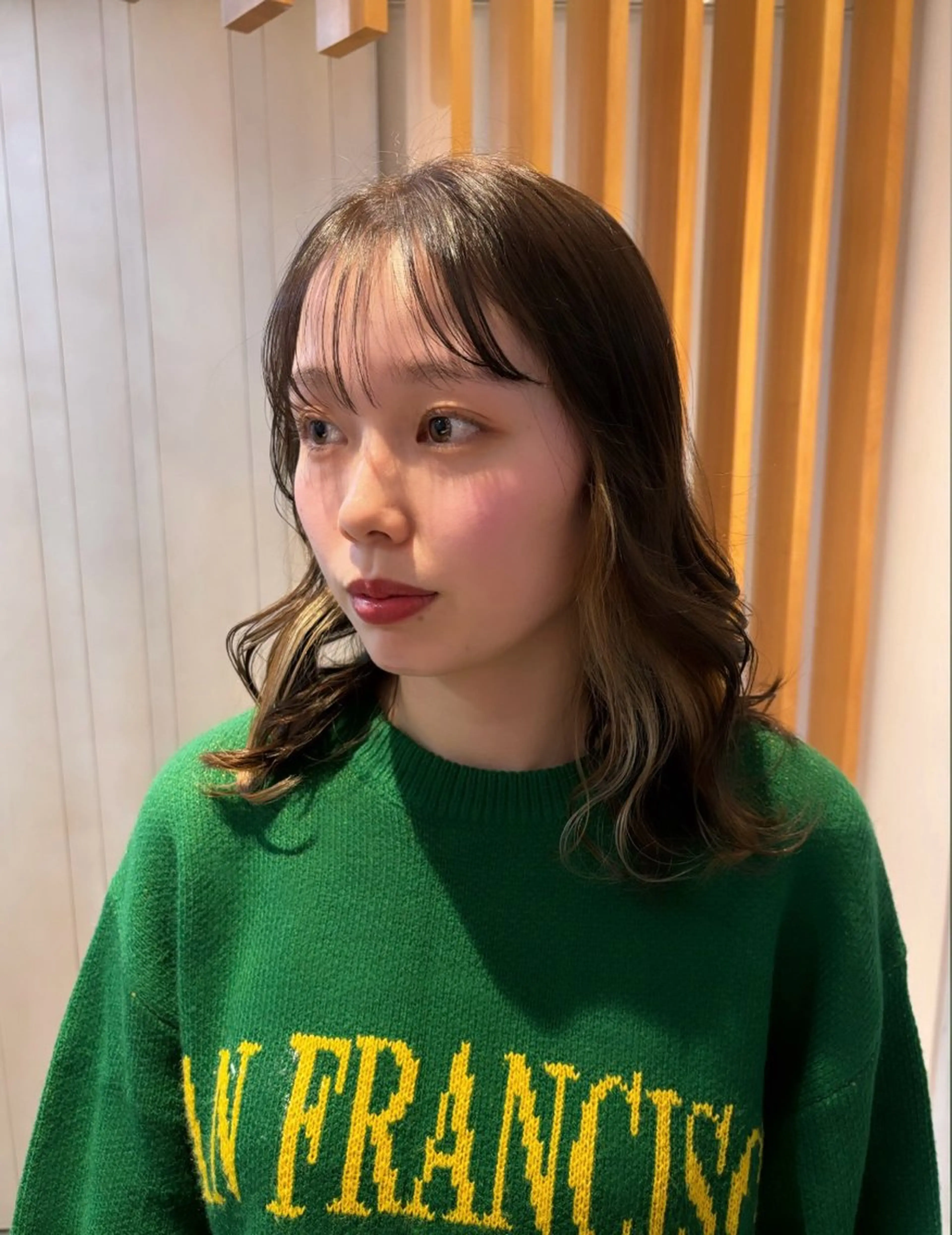 カラー 酒井 菜花のヘアスタイル