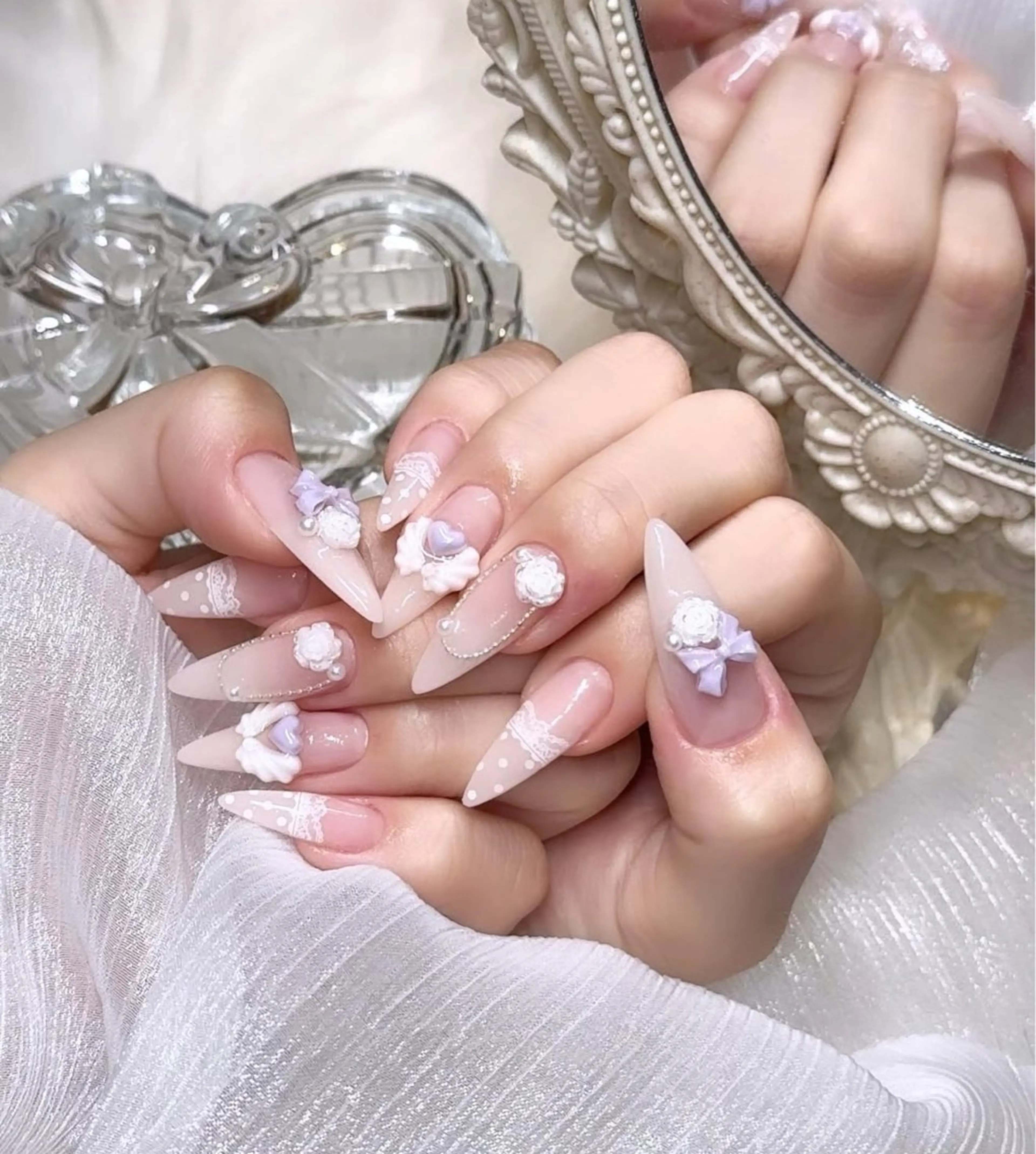 ネイル アートネイル ジェルネイル グラデーション マグネットネイル ニュアンスネイル ハンドネイル Ryu Nail Studio所属・Ryu Nail 新大久保のネイルデザイン