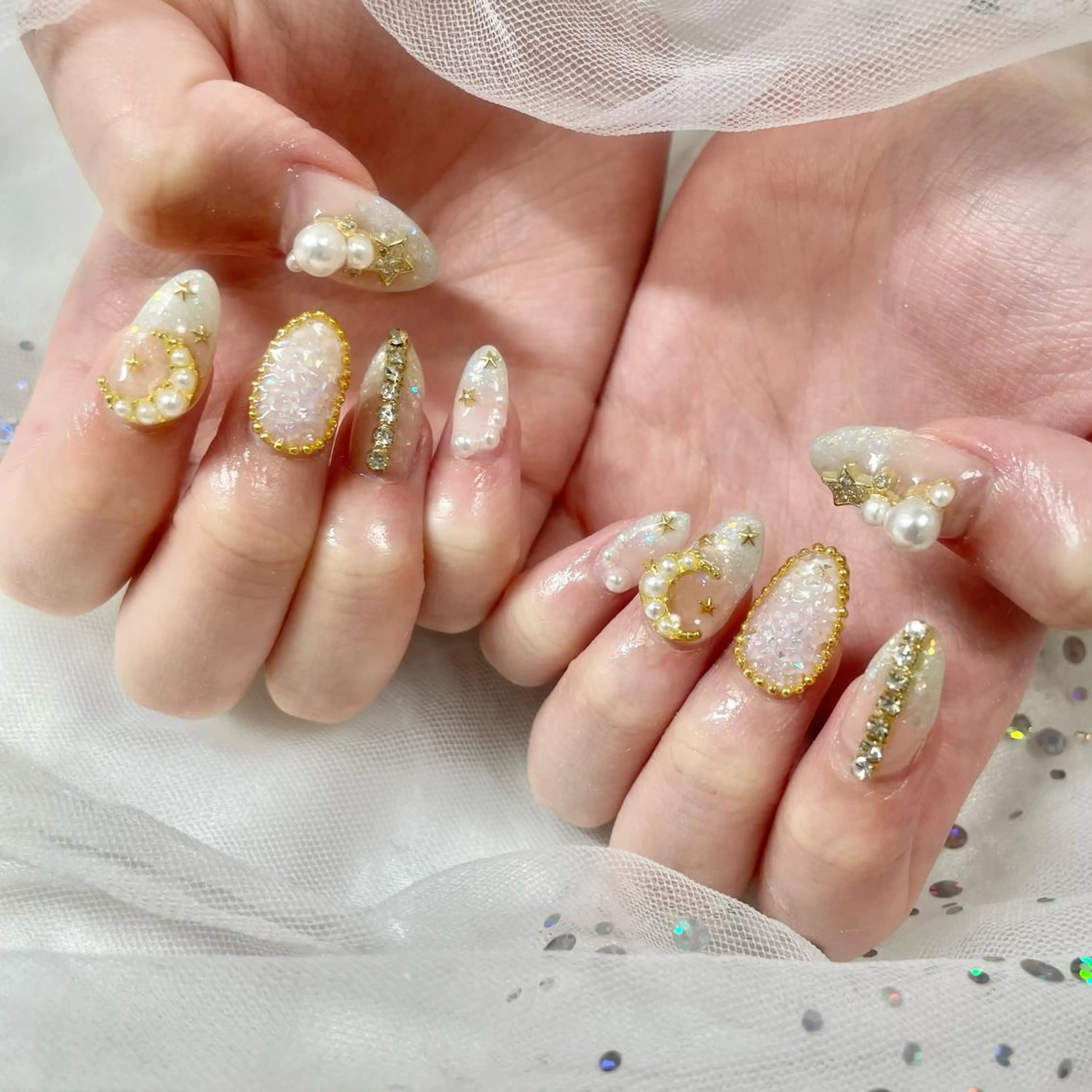 ネイル ガーリー キラキラネイル ハンドネイル 🎀AYAKO 🎀中韓ネイルのネイルデザイン