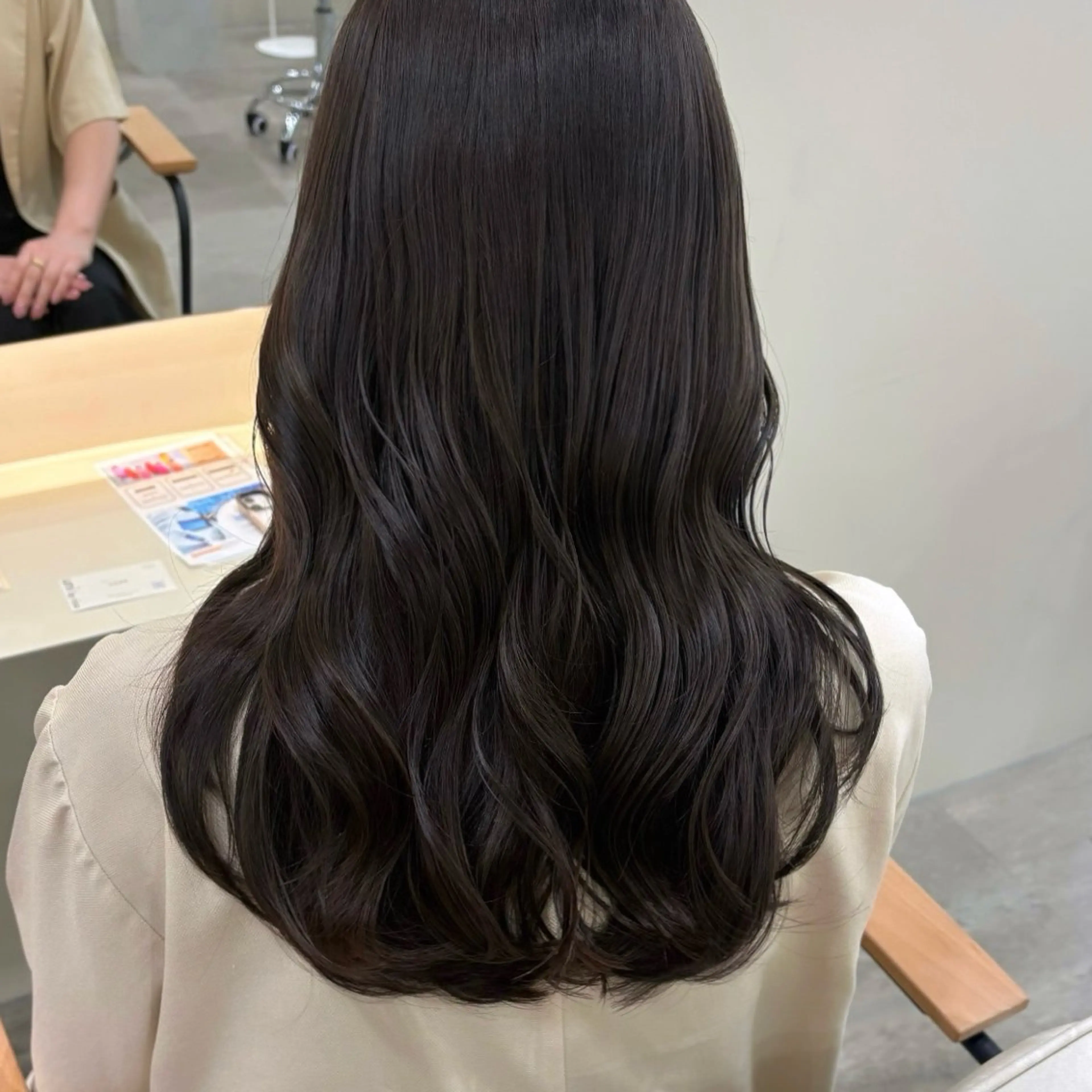 【期間限定】顔周りカット＋透明感カラー＋髪質改善バイカルテトリートメントの写真