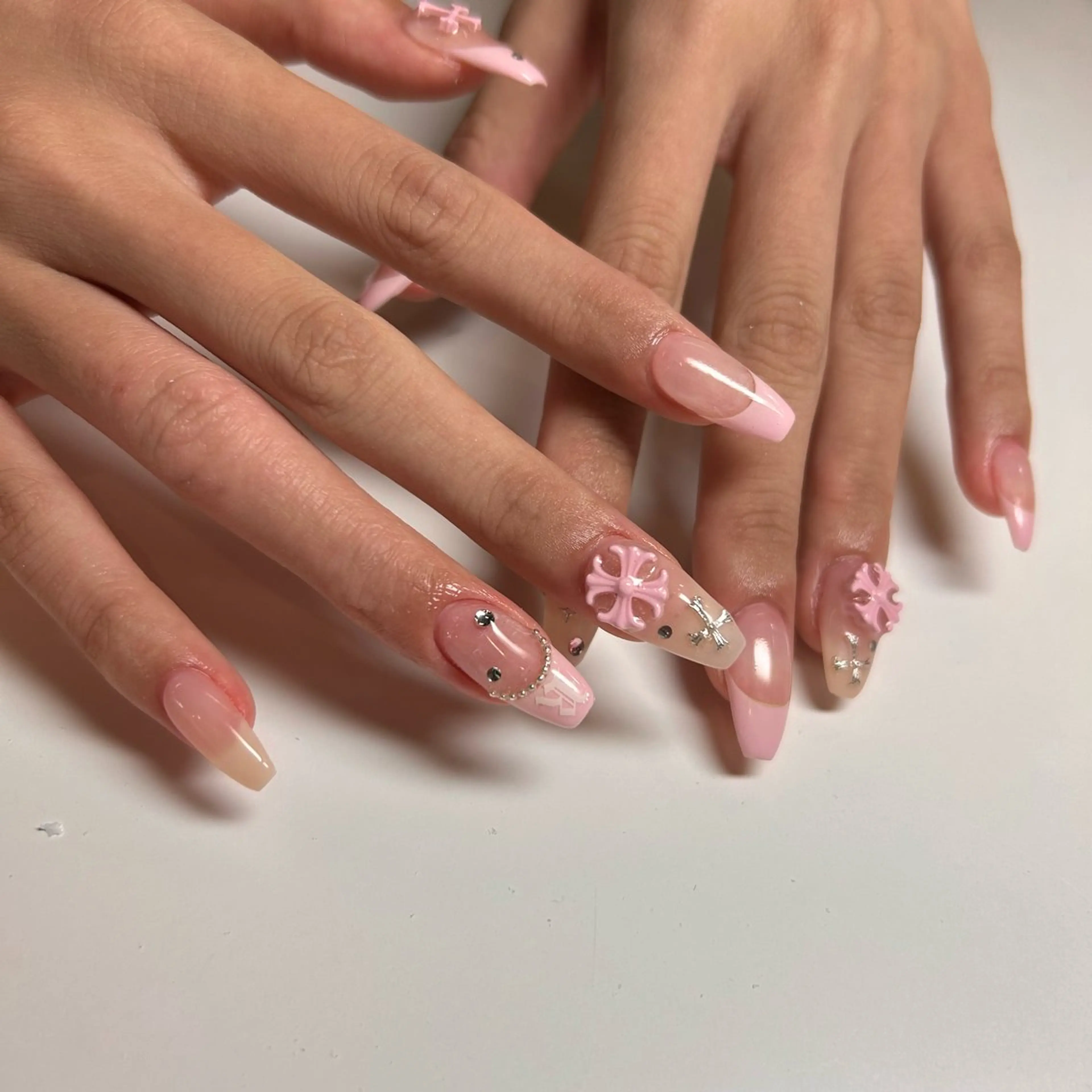 ネイル ハンドネイル 恒川 みなみのネイルデザイン