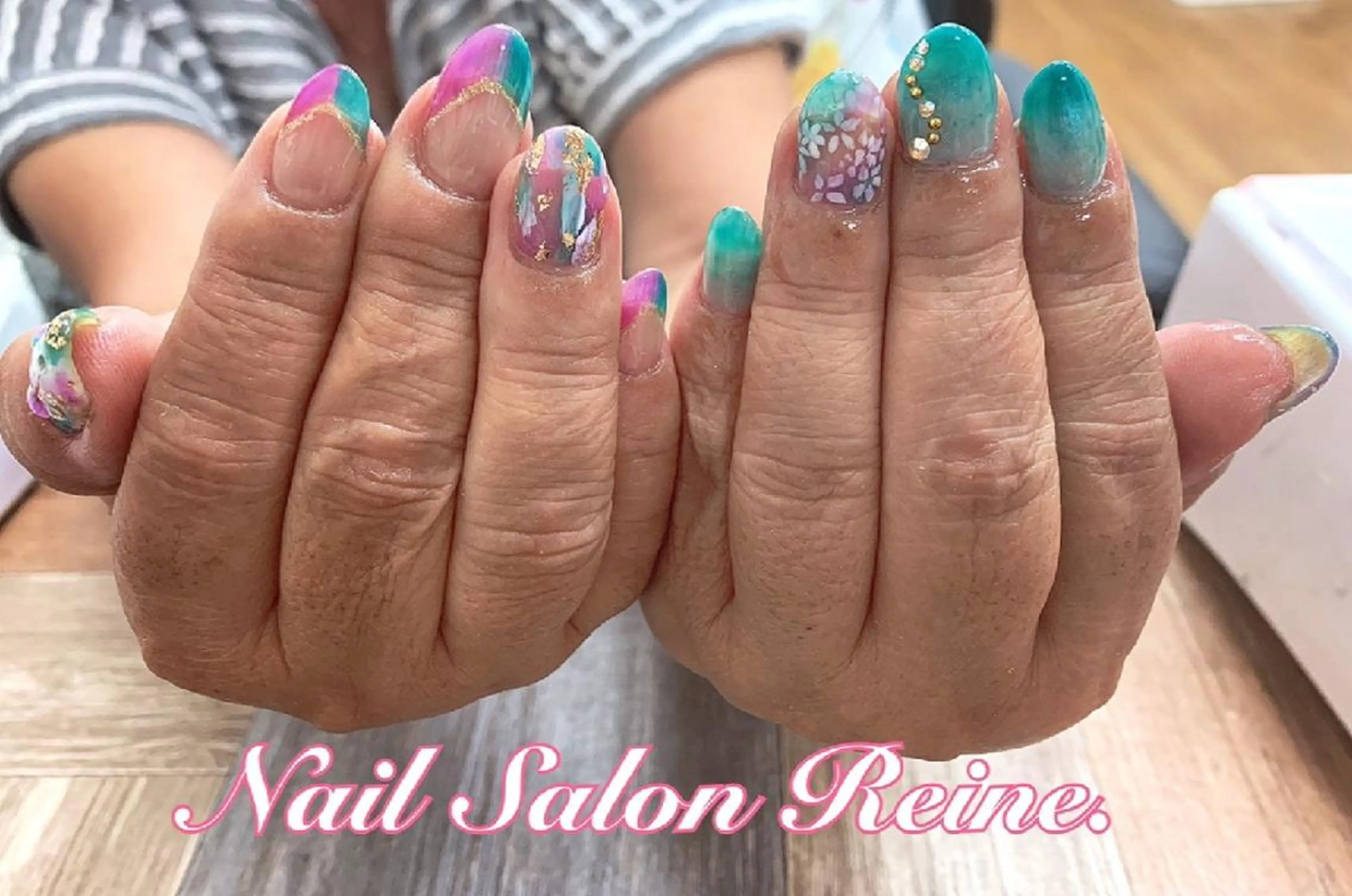 ネイル Nailsalon Reine所属・玉栄 伶奈のネイルデザイン