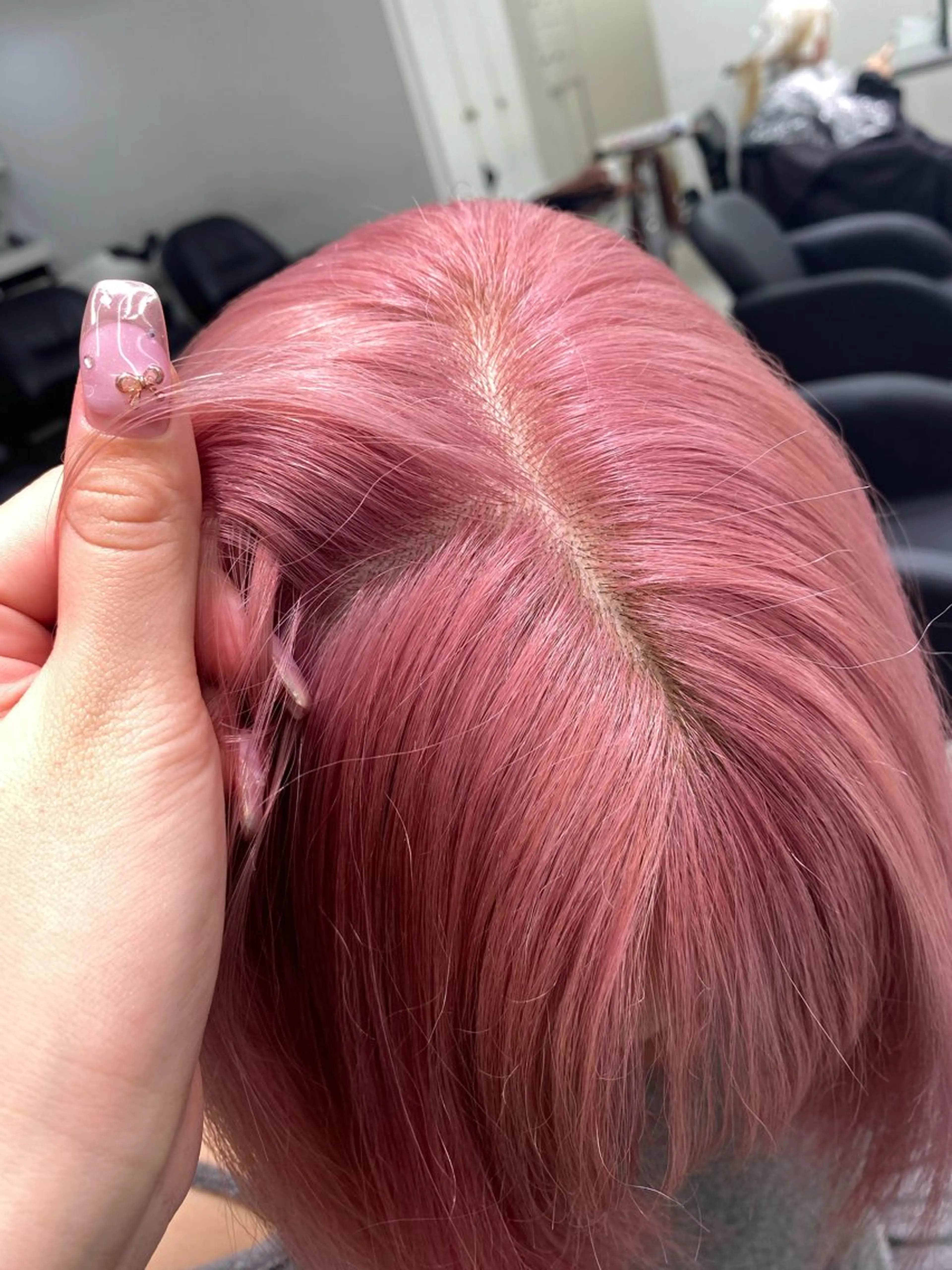 ミディアム カラー ベージュカラー ブロンド ダブルカラー ハイトーンカラー ピンクカラー ヘアカラー トリートメント PELEshibuya所属・カットモデル様無料 💎saaya💎のヘアスタイル