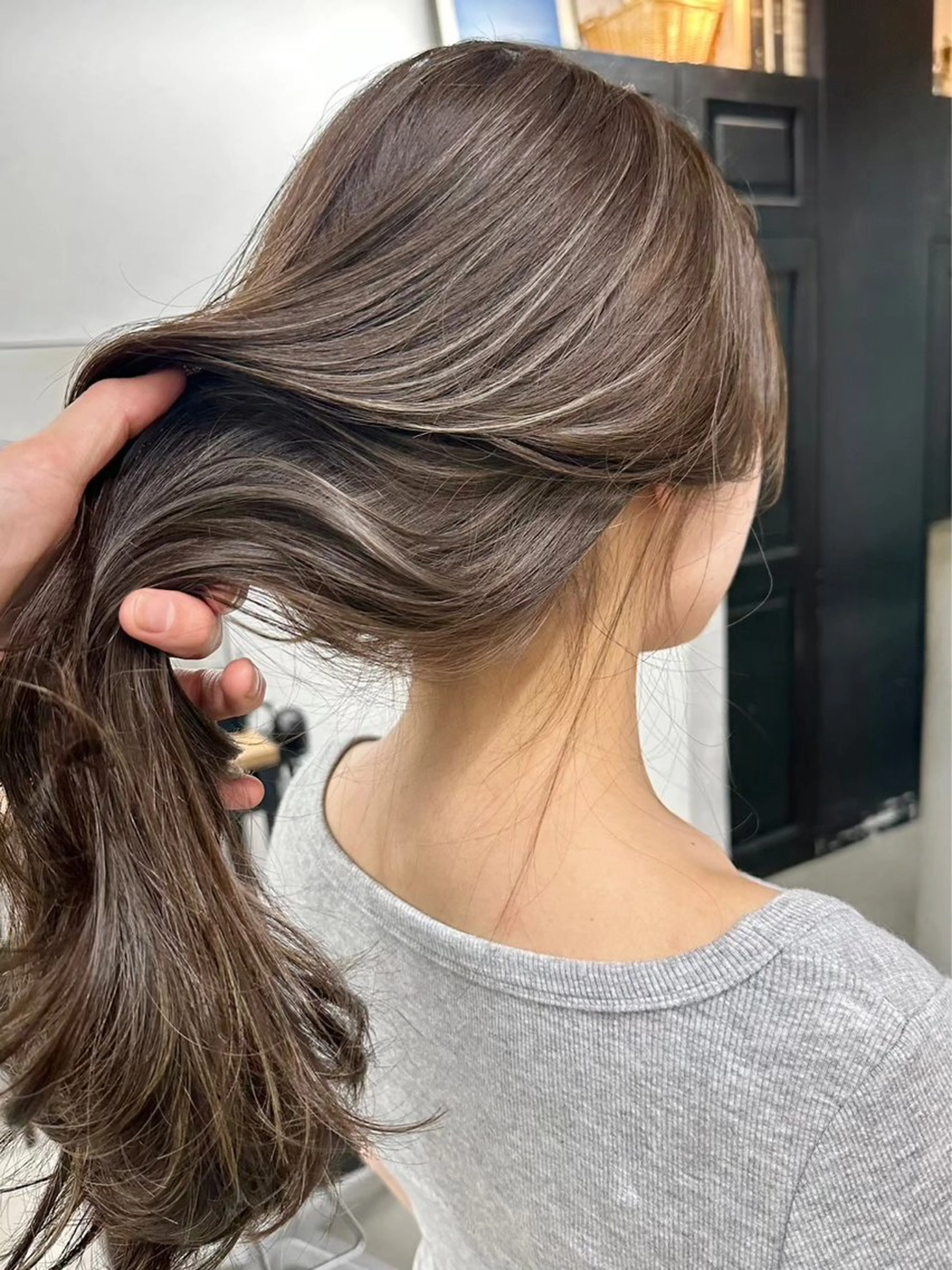 ロング 🫐寒色系カラー 🫐ヤマナカリリカのヘアスタイル
