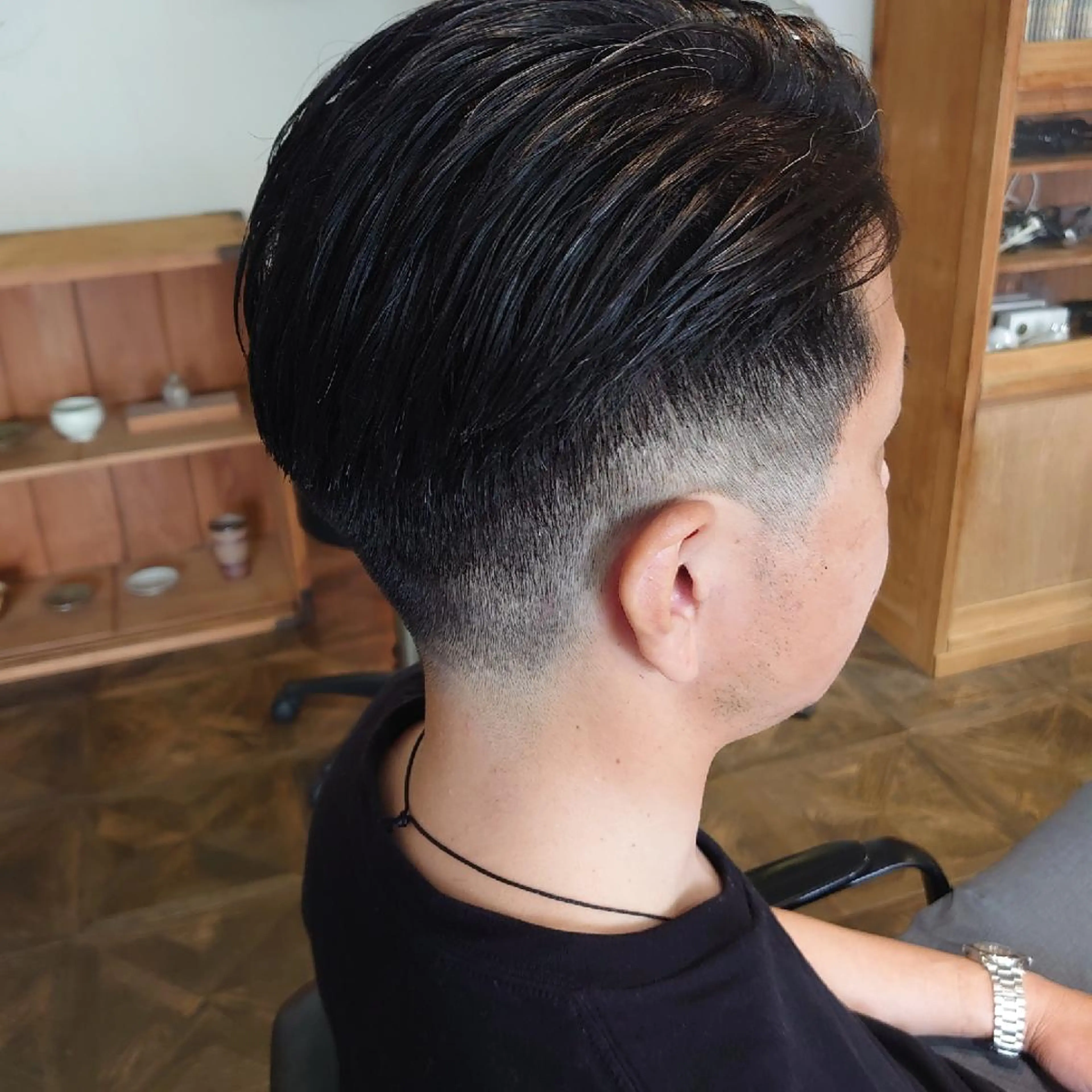 メンズ ショート フェードカット 川端 智治のヘアスタイル